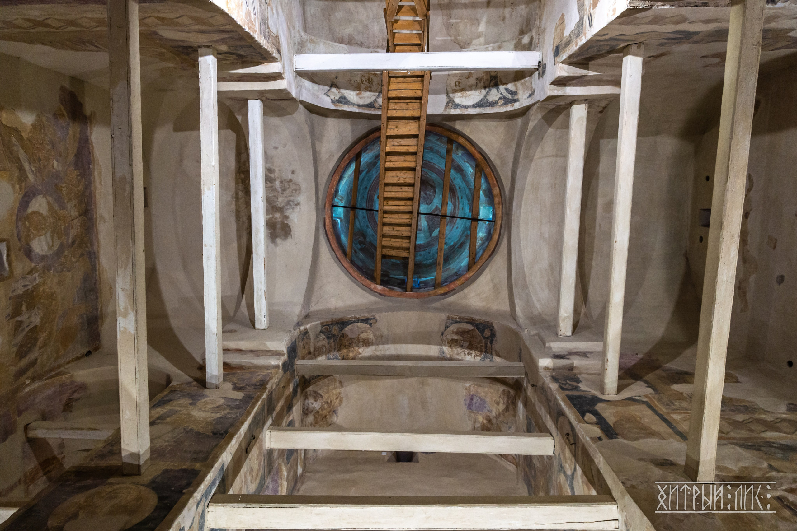 Изборск- Печоры-Псков-Новгород-Торжок. Фотограф-путешественник Самойлов Максим «Sly Fox»