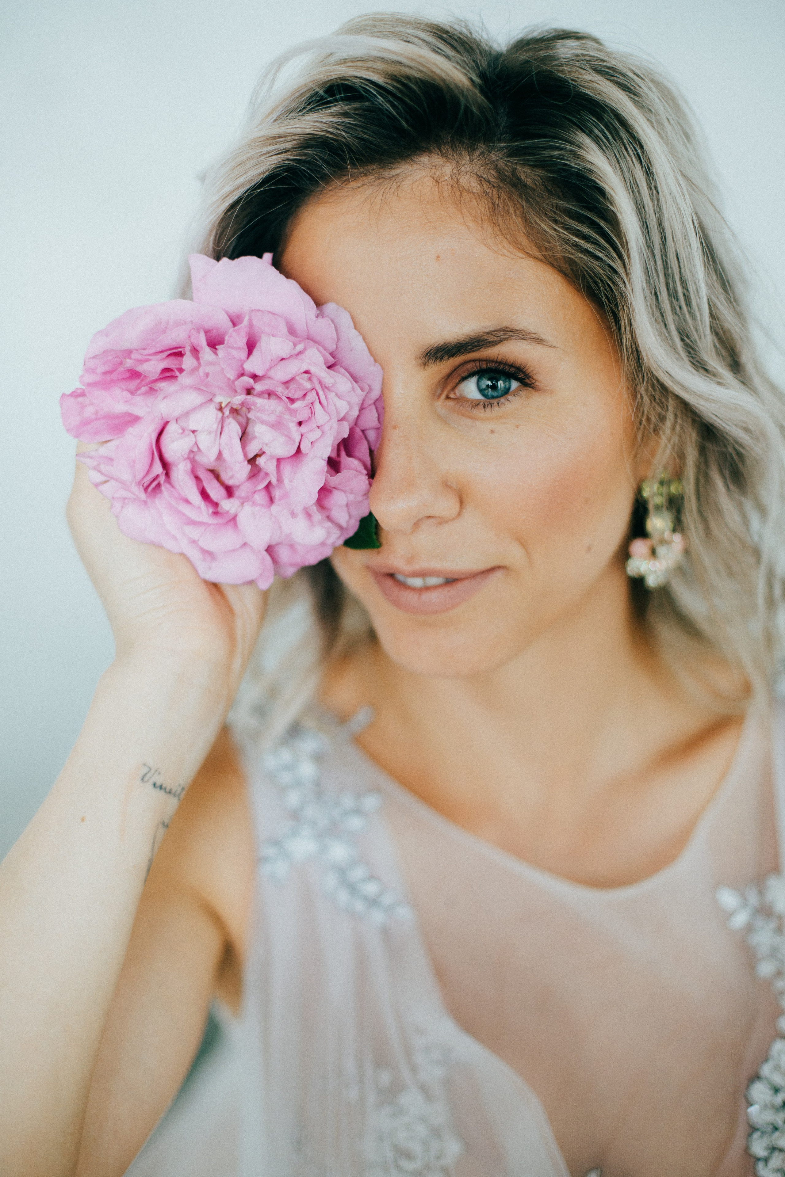 Стильные студийные съемки. Александр Чернин. Семейный и событийный фотограф