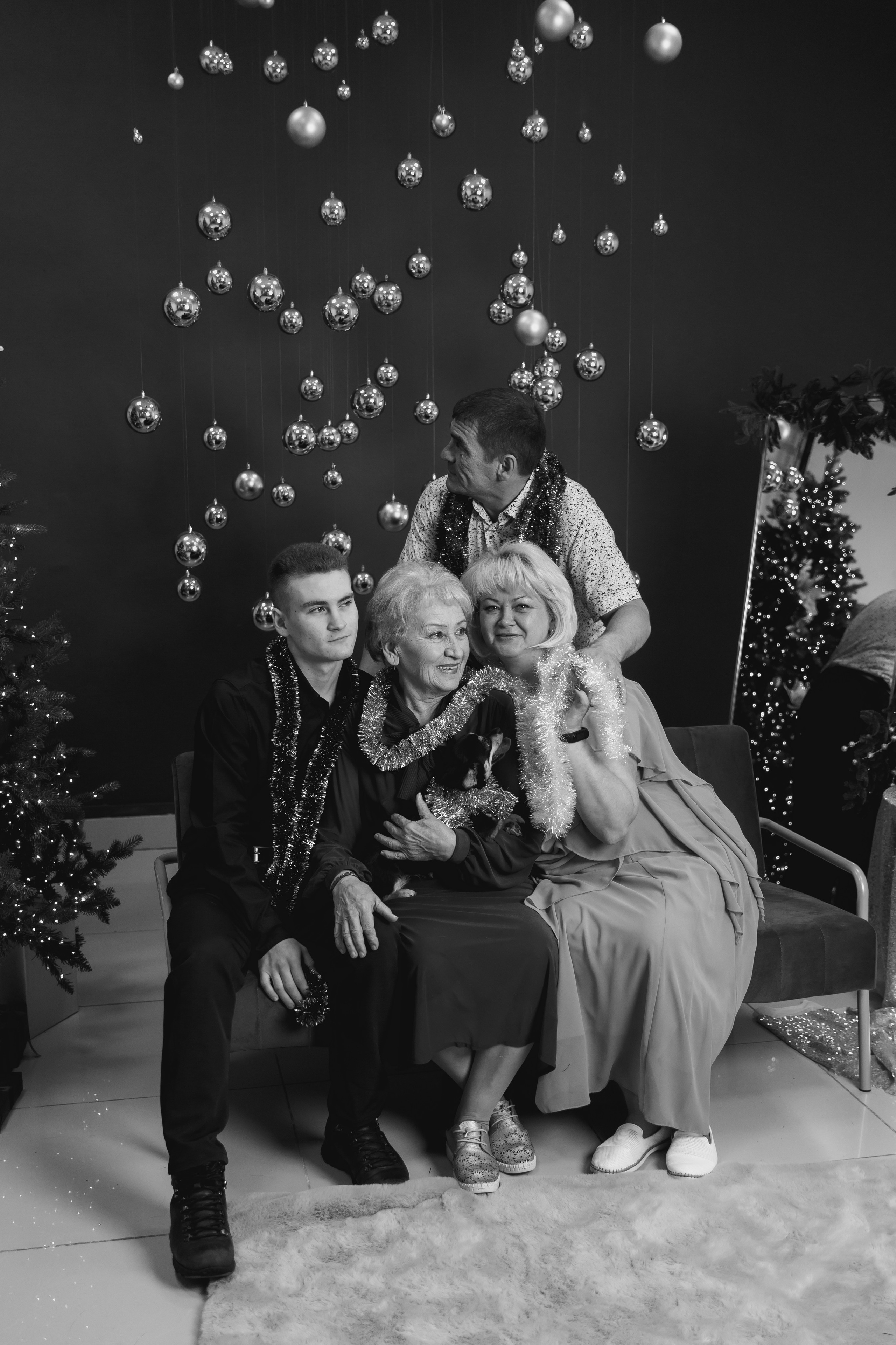 Семейный портрет. Новый год. Фотограф во Владивостоке. Юрганова Анна