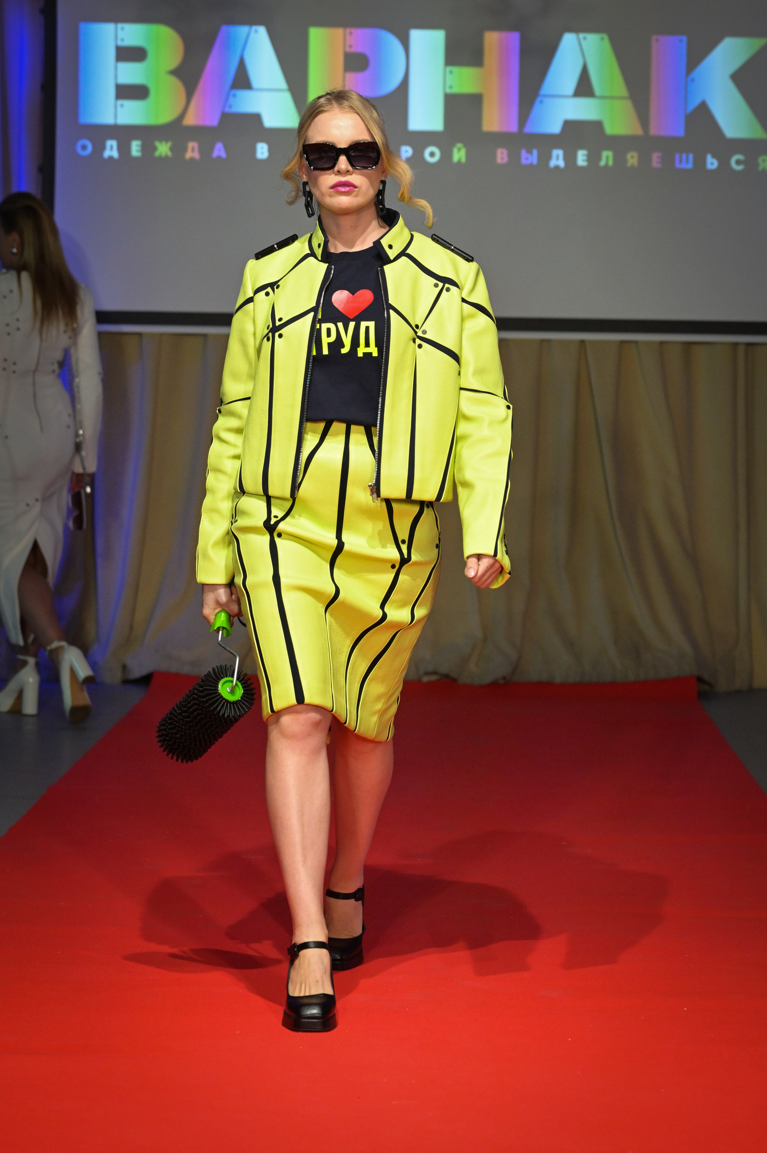 Модные показы. Фотограф Максим Мицун. Портрет, свадьба, репортаж, каталог