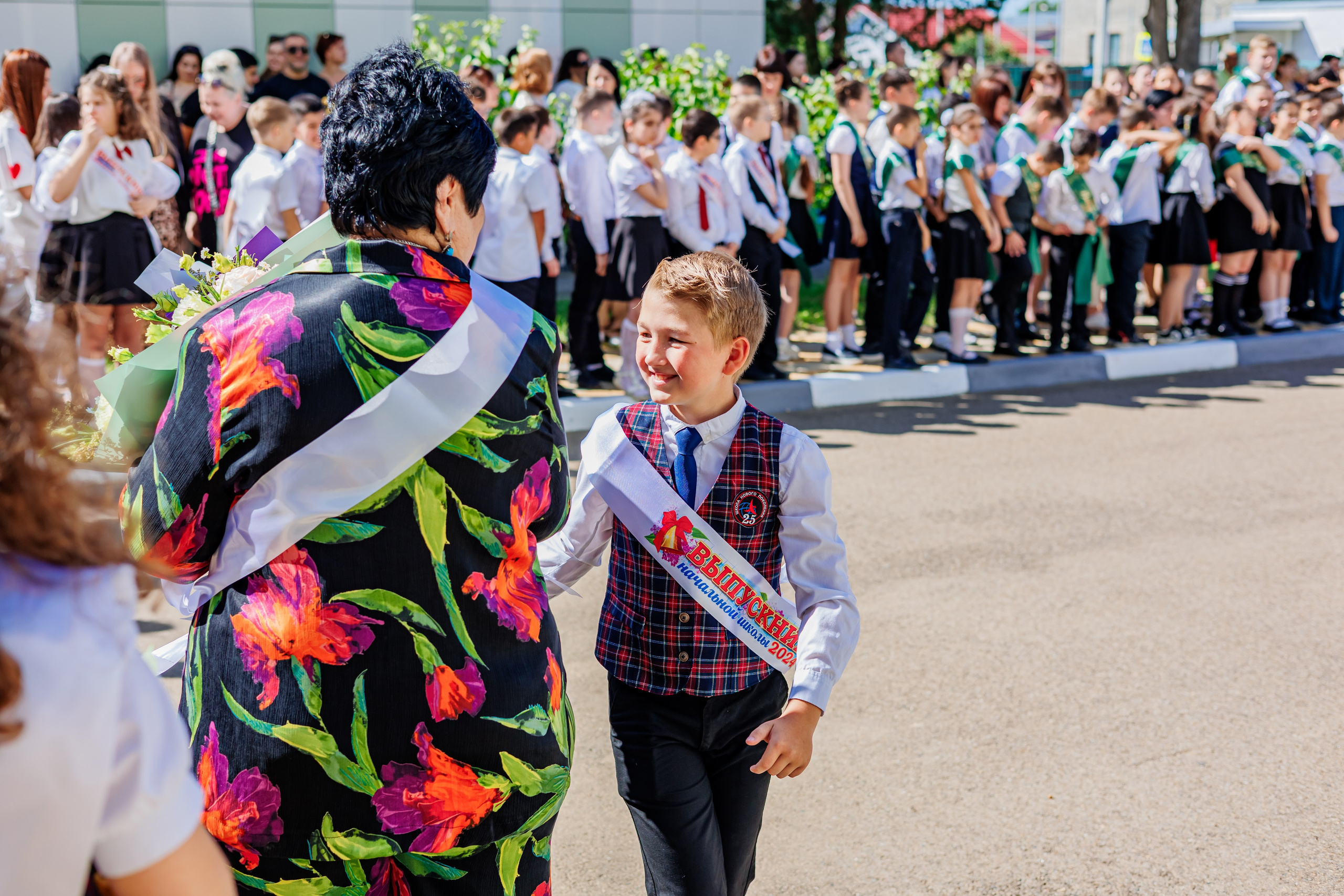 Выпуск 4а 25школа'24 год. Свадебный и семейный фотограф в Армавире
