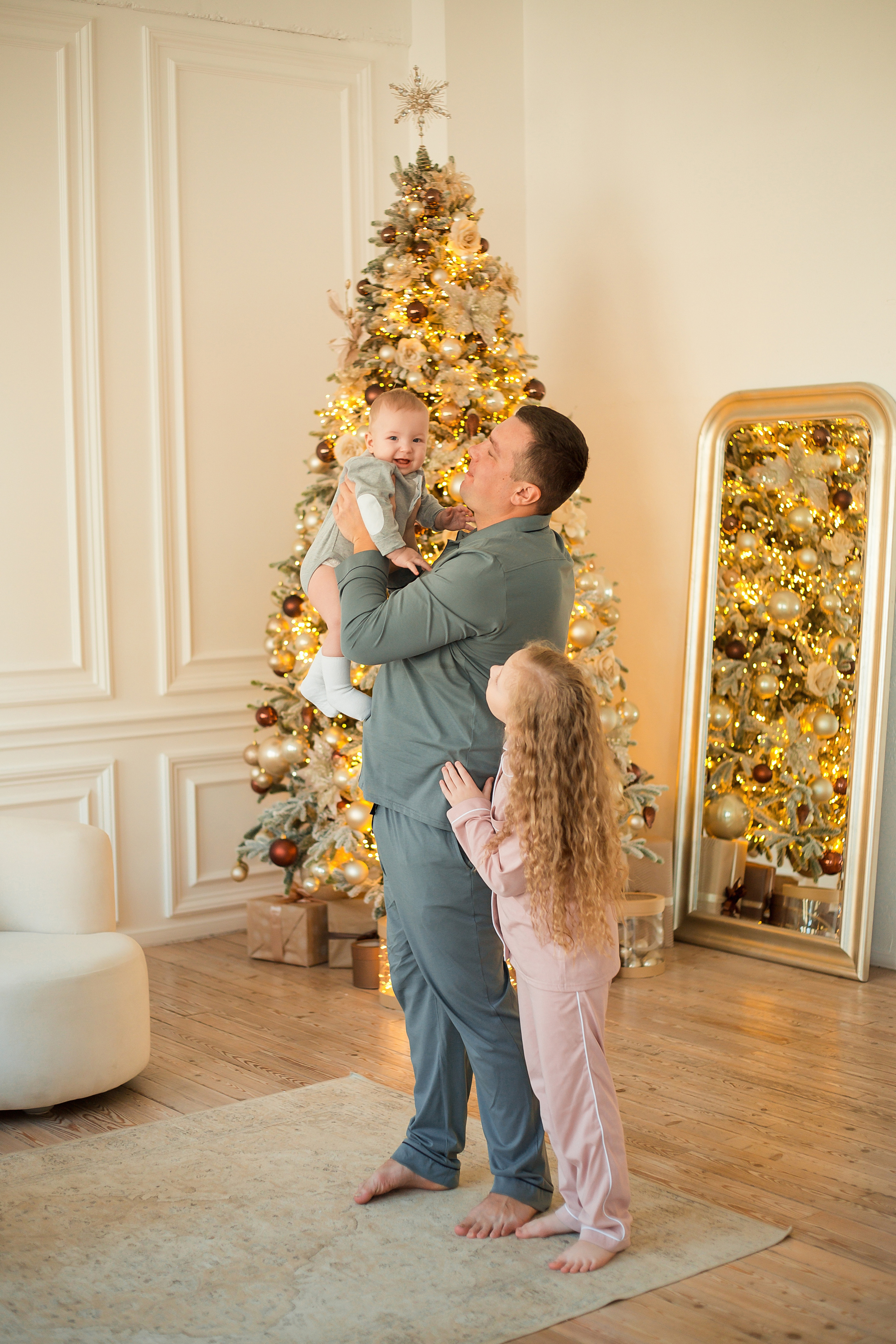 Семейная фотосессия студия, домашняя I Фотосессия в фотостудии Омск. Детский и семейный фотограф Кристина Сивер