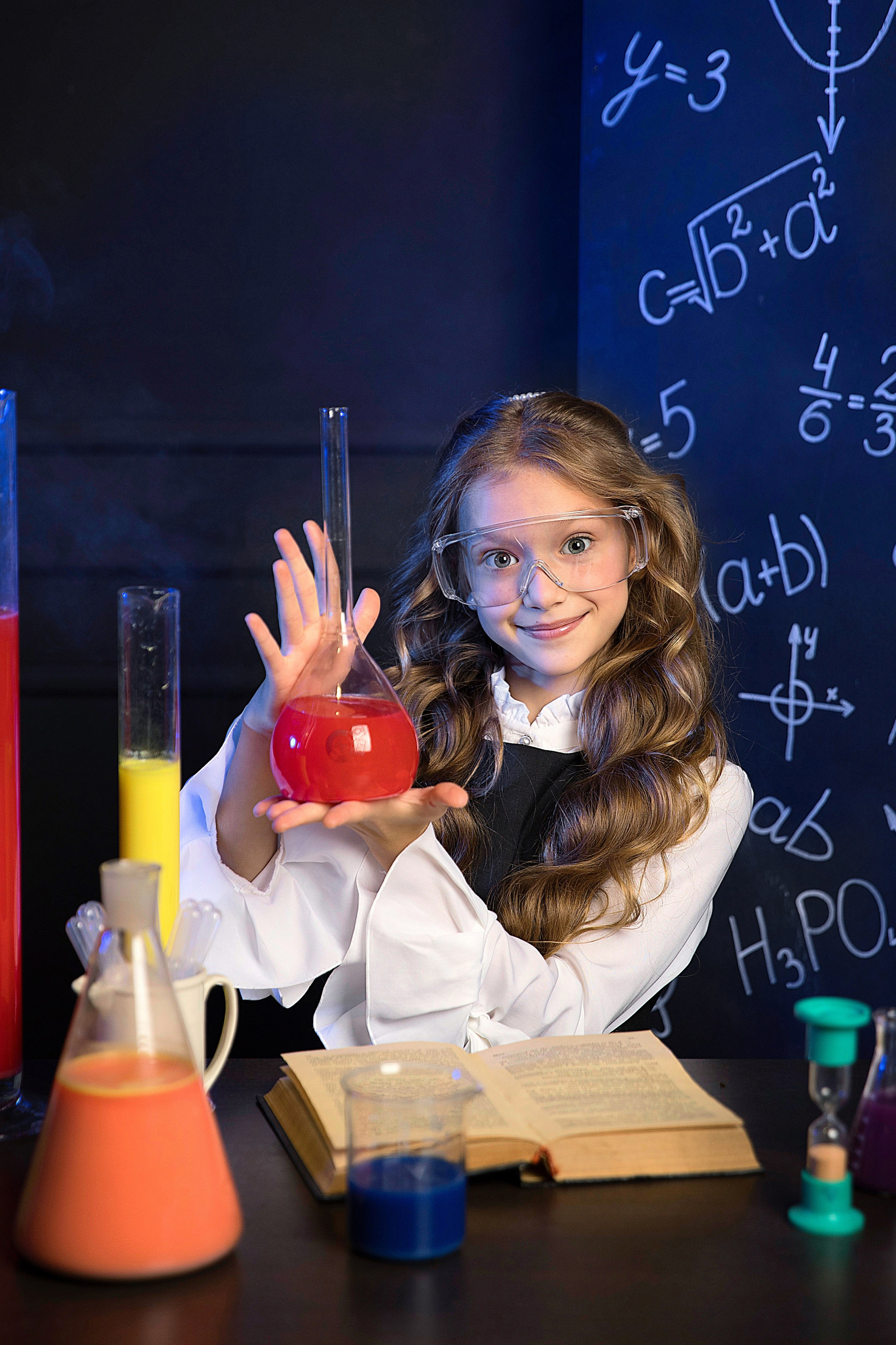 Школьница. Детский школьный фотограф в Кемерово Зиновьева Екатерина