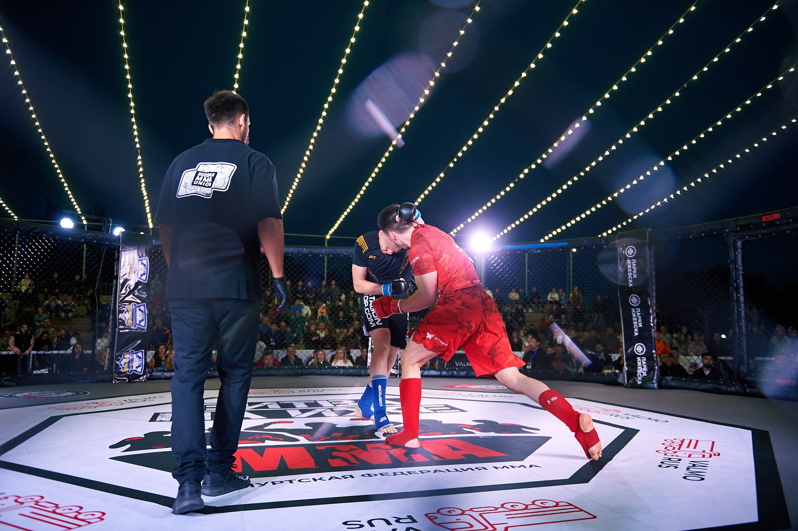 ММА. Битва на Иже-4. Спортивный репортажный фотограф в Ижевске Сергей Мерзляков