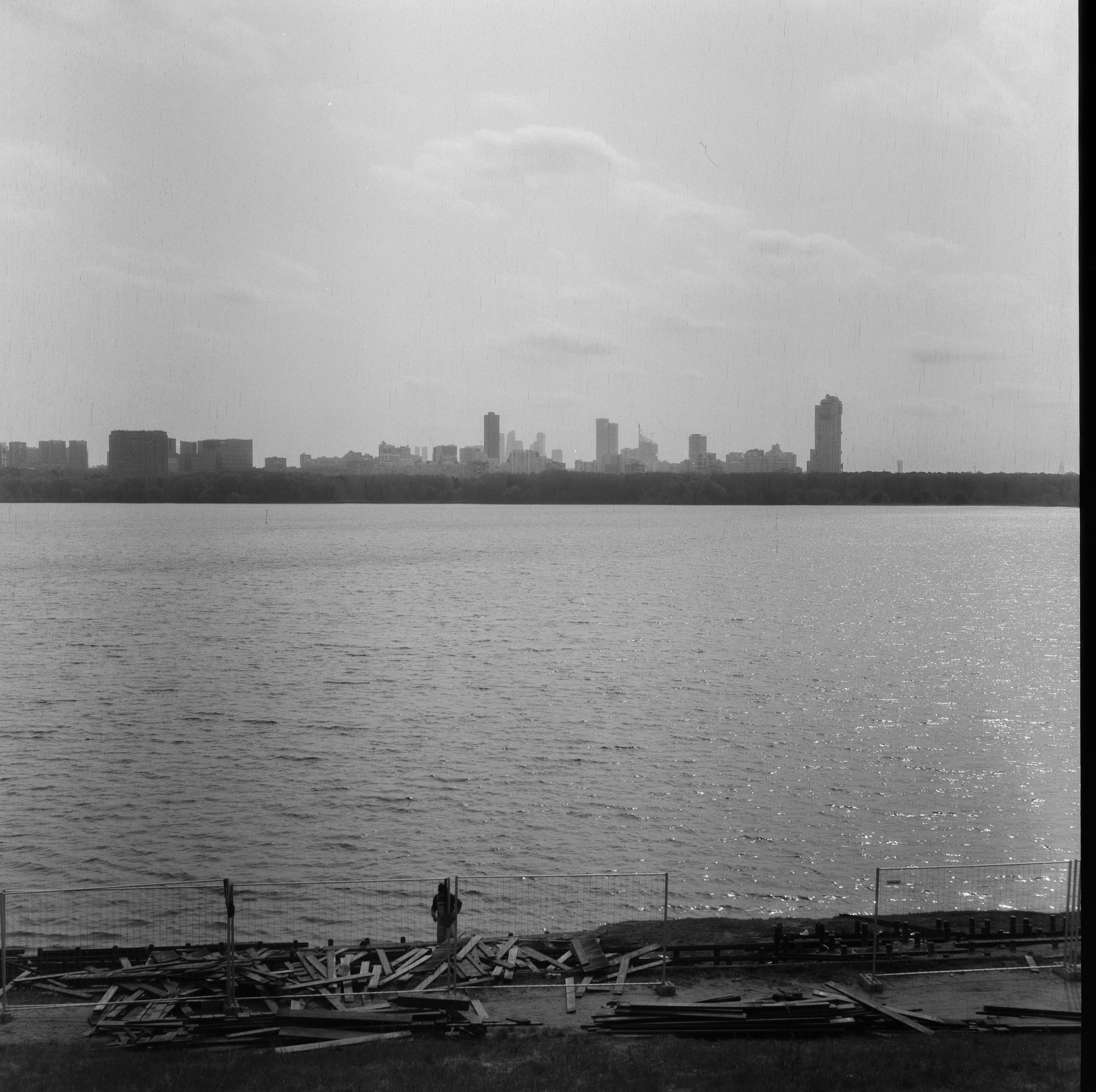 Minolta Autocord / Kodak Double-X 2405 aerographic