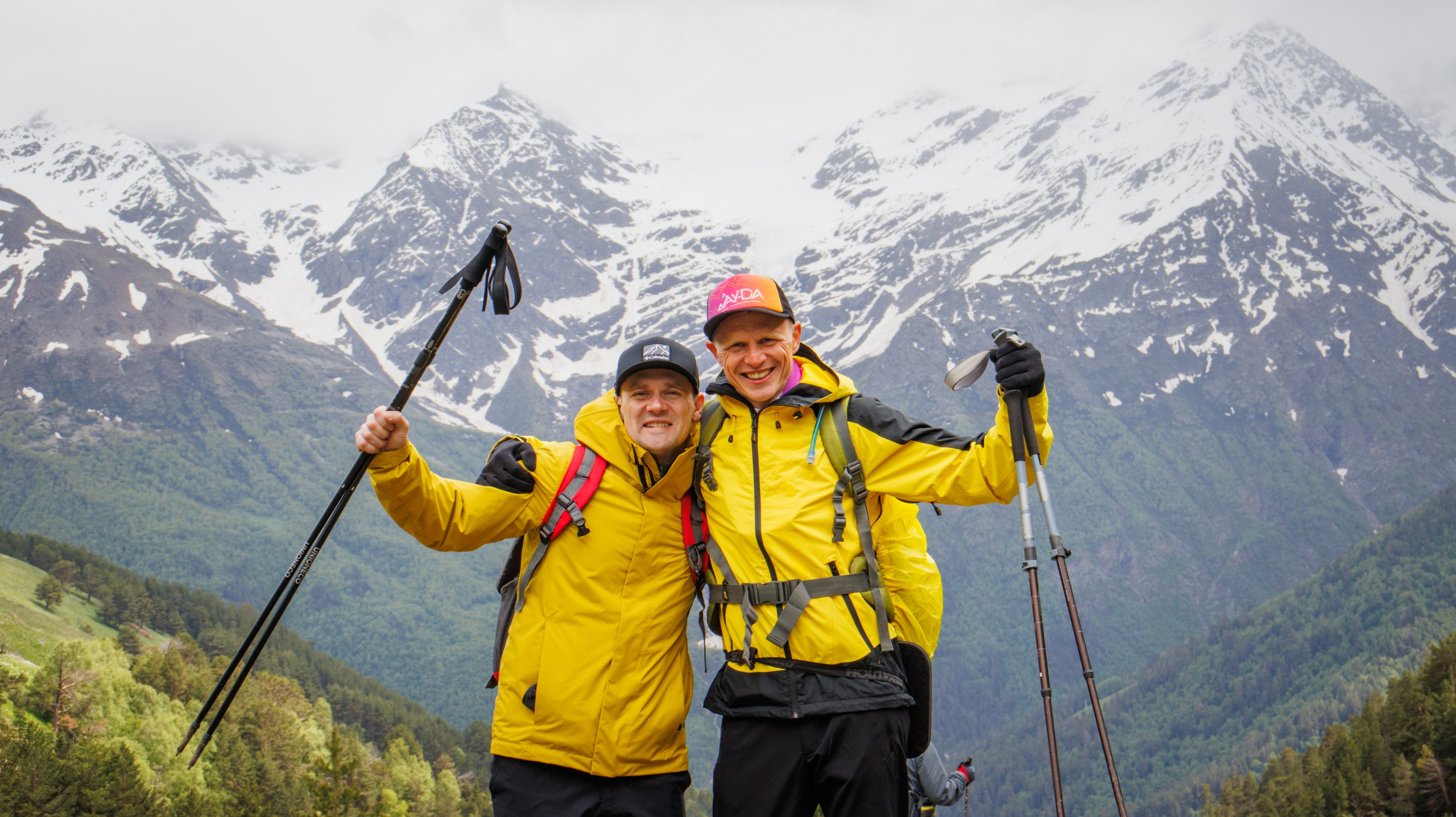Трекинг / Терскольский водопад. Фотограф на трекинг и восхождение Эльбрус, Приэльбрусье. Елизавета Бобок