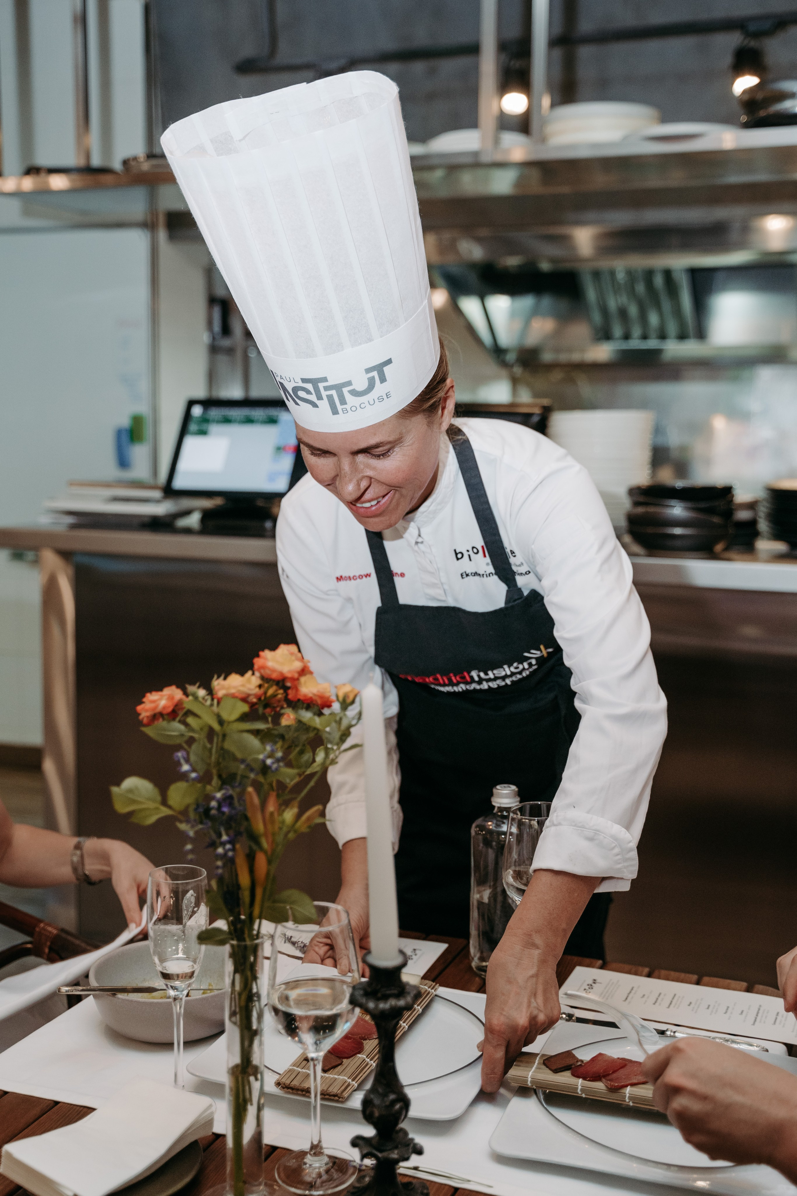 Открытый ужин с Mishlen Шеф Поварами. Репортажный и свадебный фотограф в Москве Рая Небогатова