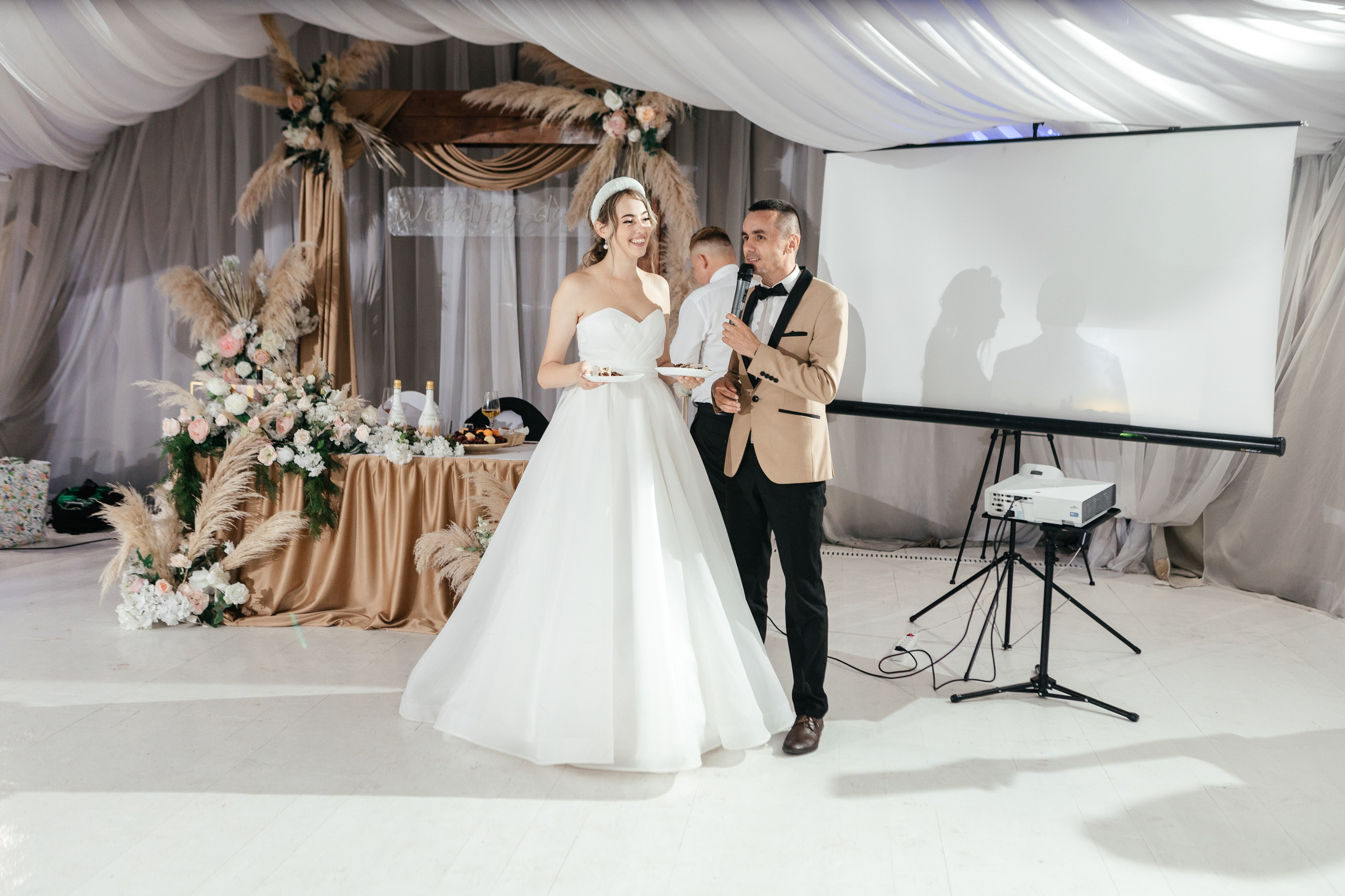 Свадебный фотограф Уфа — Руслан ГабдлисламовЖивые эмоции, красивые кадры, воспоминания на всю жизнь.Работаю по всей Республике Башкортоста. Свадебный фотограф Уфа Руслан Габдлисламов