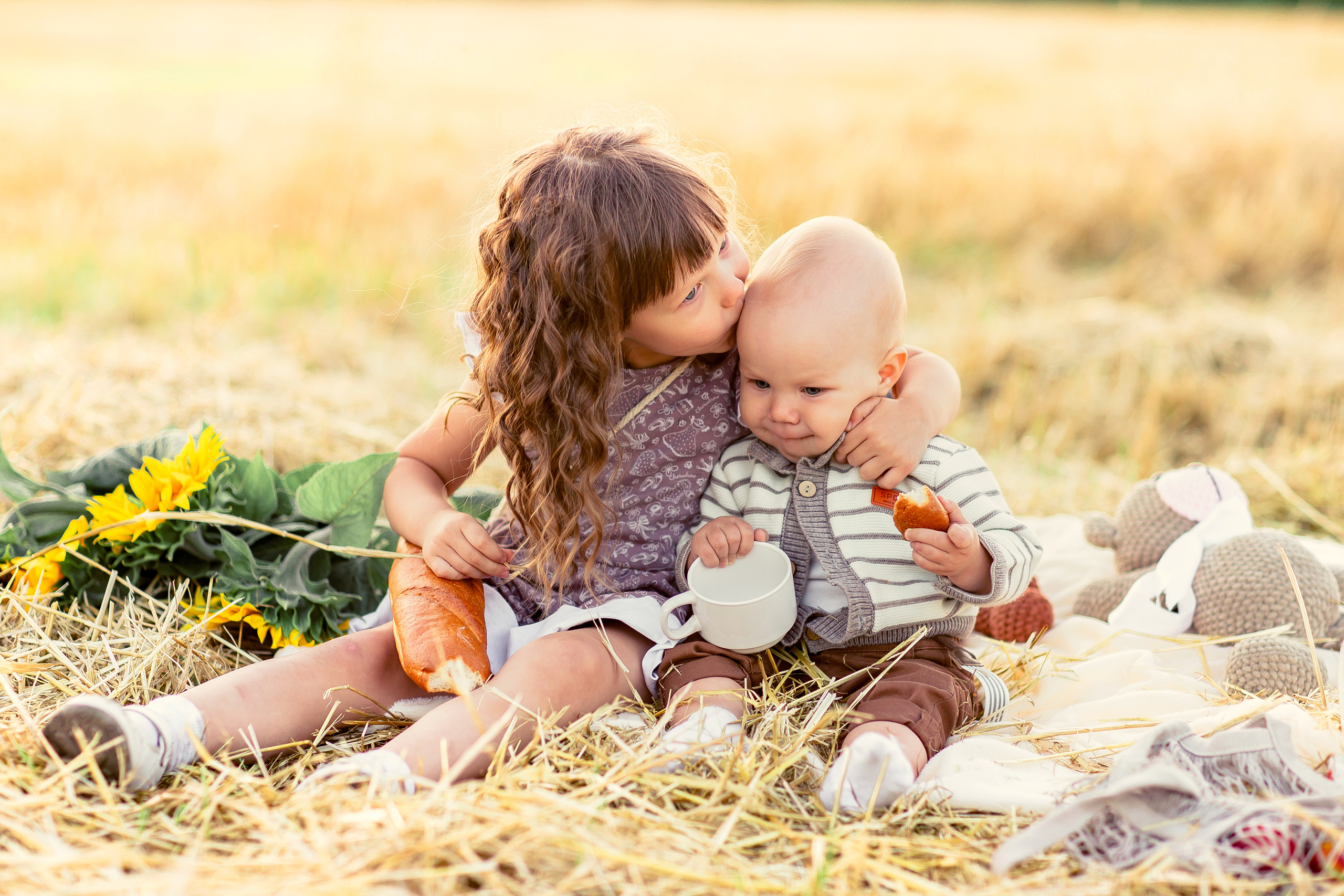 Семейная фотосессия в подсолнухах. Лето 2020. Семейный и детский фотограф в Пензе Анна Михайлова