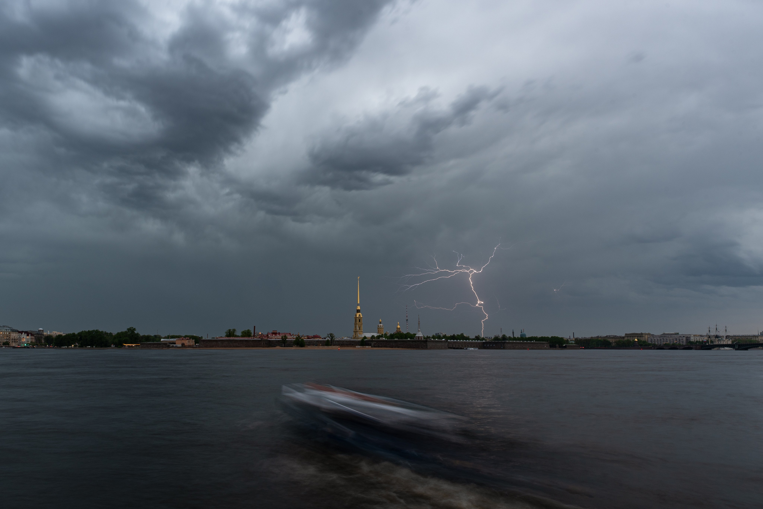 Уличная фотография. Фотограф Игорь Захаров