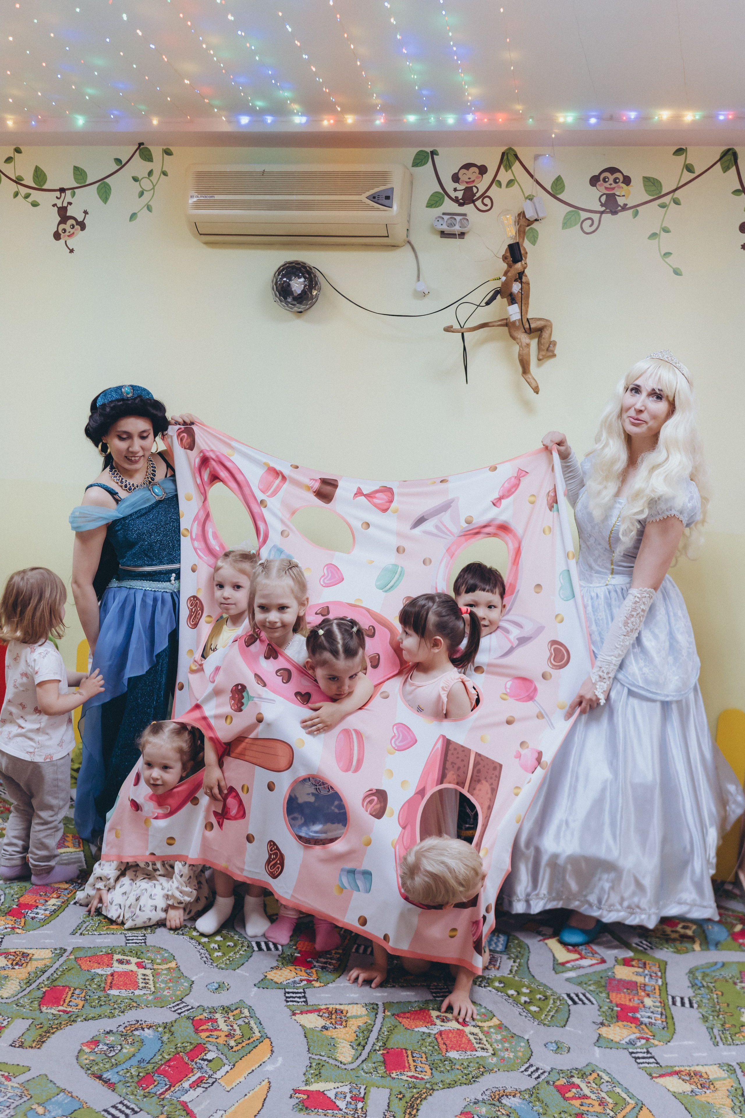 День рождения Алисы (садик). Крис Богомазова