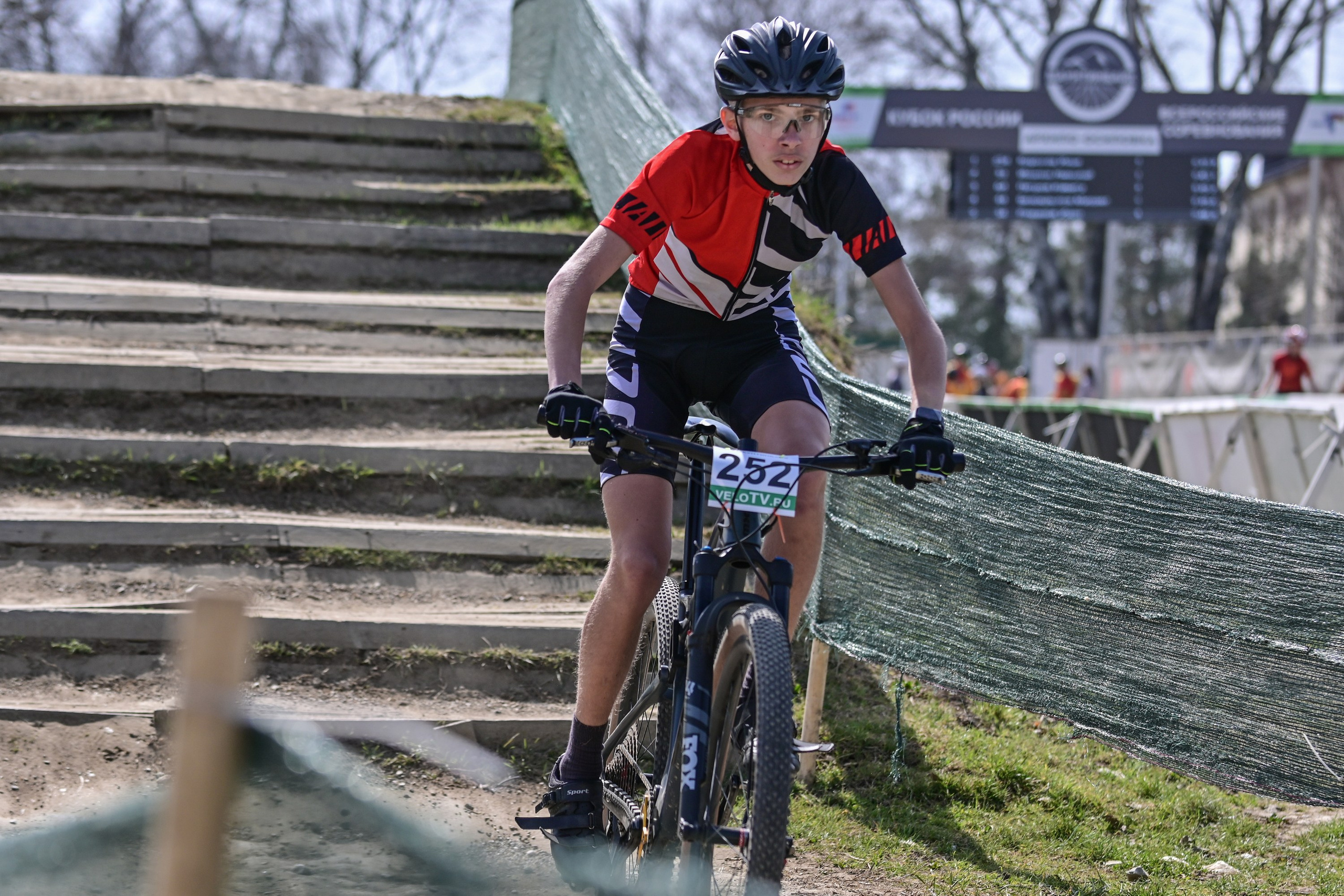 Маунтинбайк, кросс-кантри в Архипо-Осиповке 16 марта 2025. Спортивный фотограф, фотожурналист Павел Ларькин