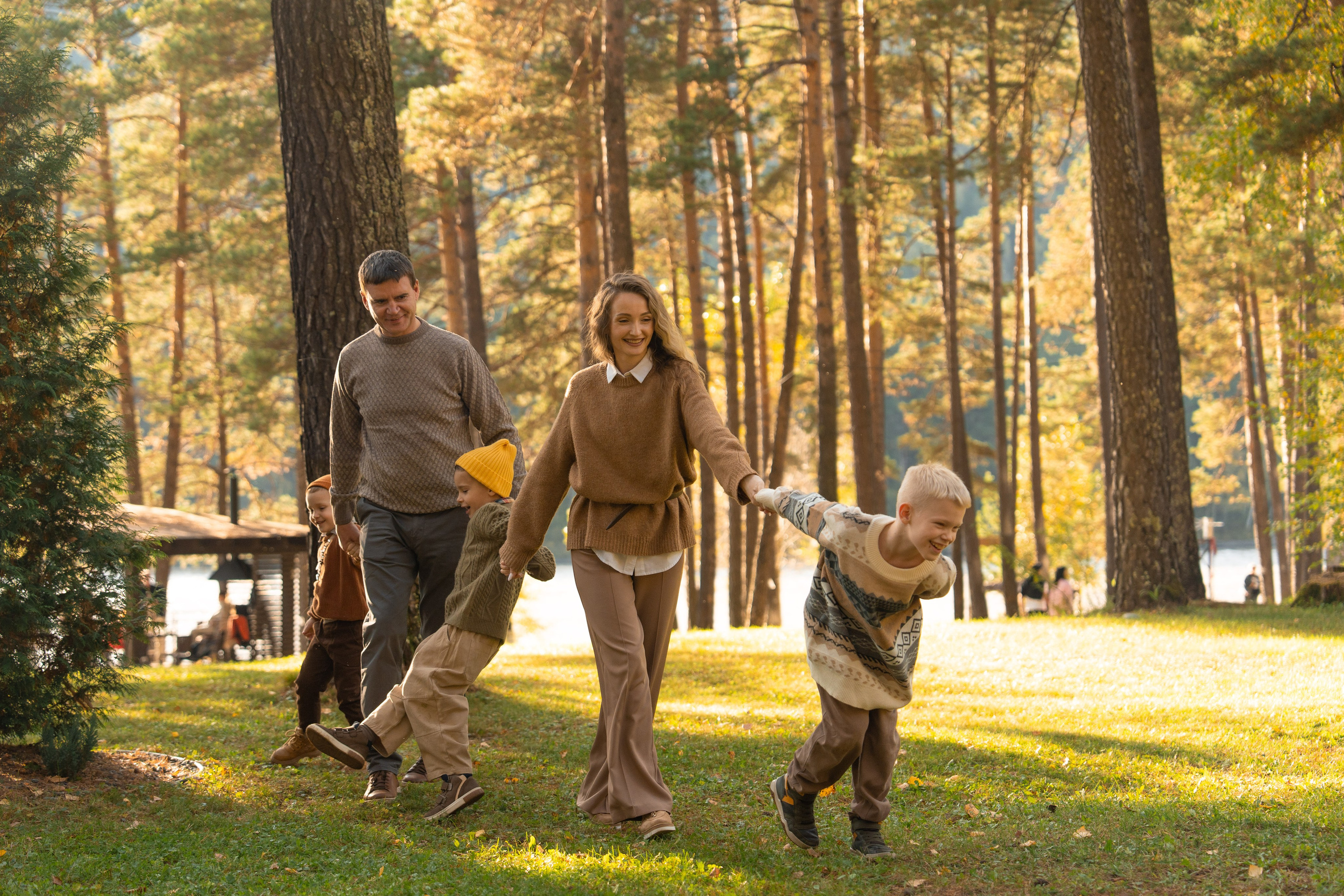Семейная фотосессия в Москве для большой семьи. Свадебный фотограф в Москве Анна Полушина