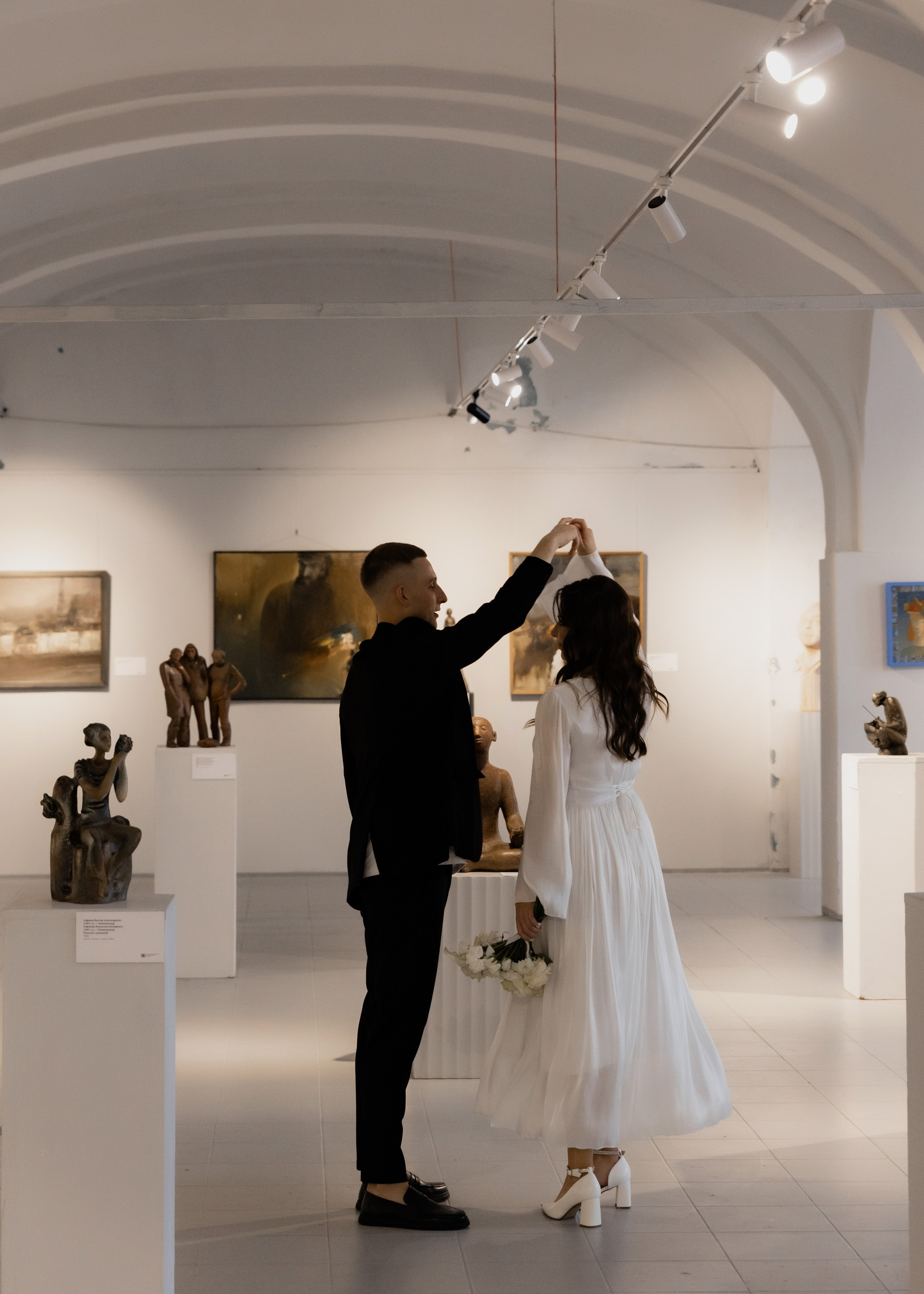 Музей изобразительных искусств и банкет в отеле Чайковский. Свадебный фотограф Калининград