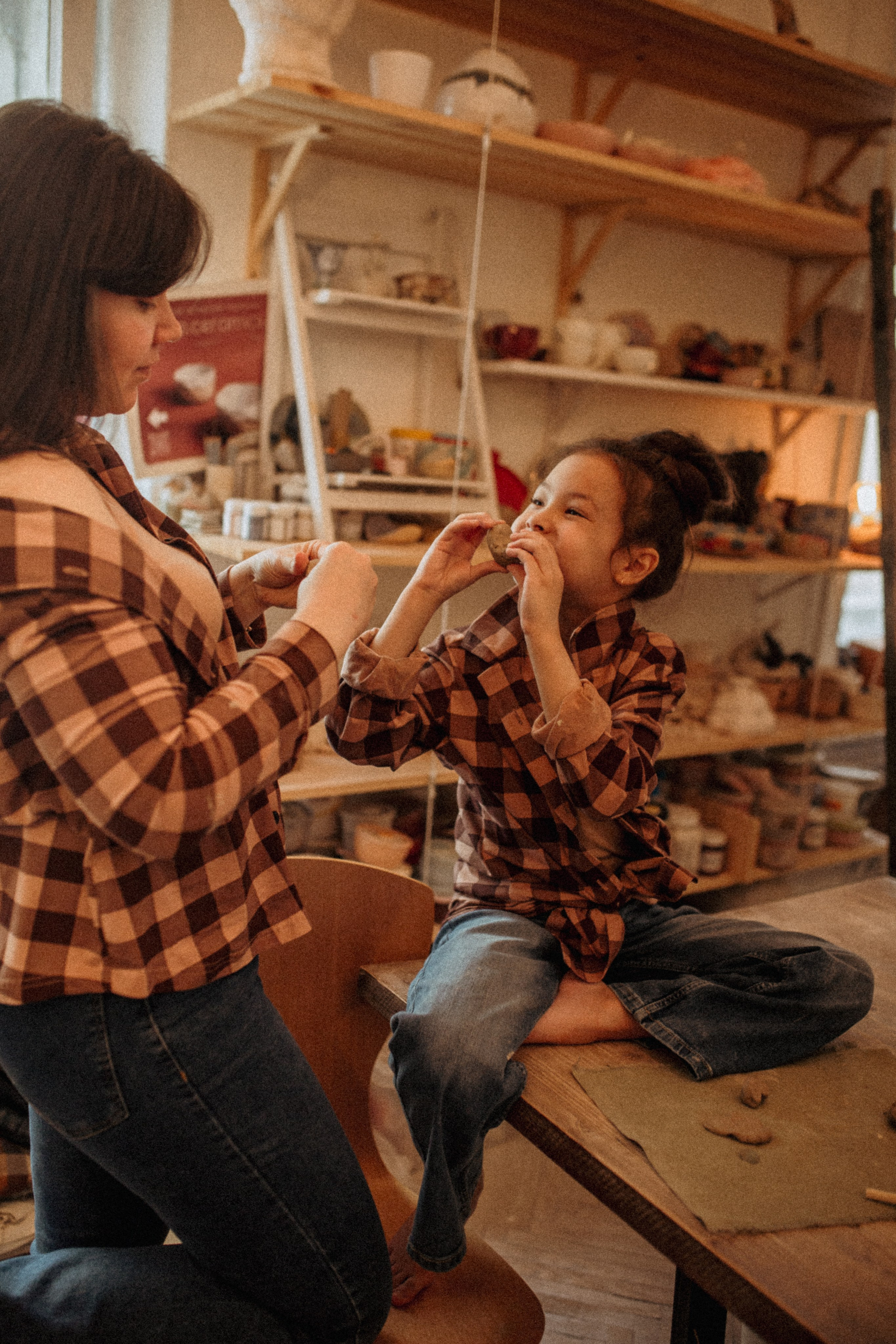 Дина & София гончарная. Семейный и Свадебный фотограф в Санкт-Петербурге Плохая Екатерина