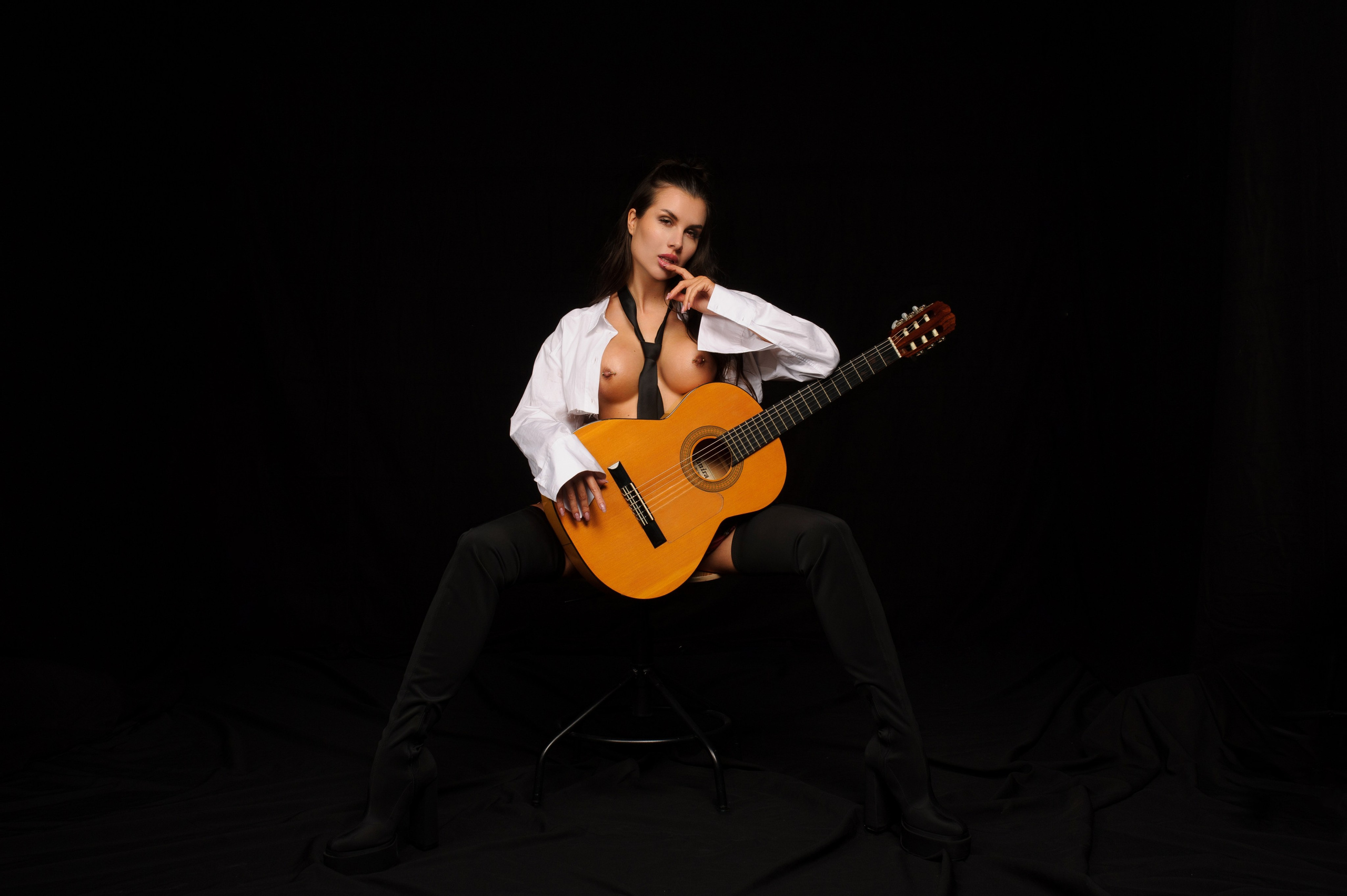 Фотосессия в тематических образах. Александр Mr.Brass — фотографирую женский портрет в Москве