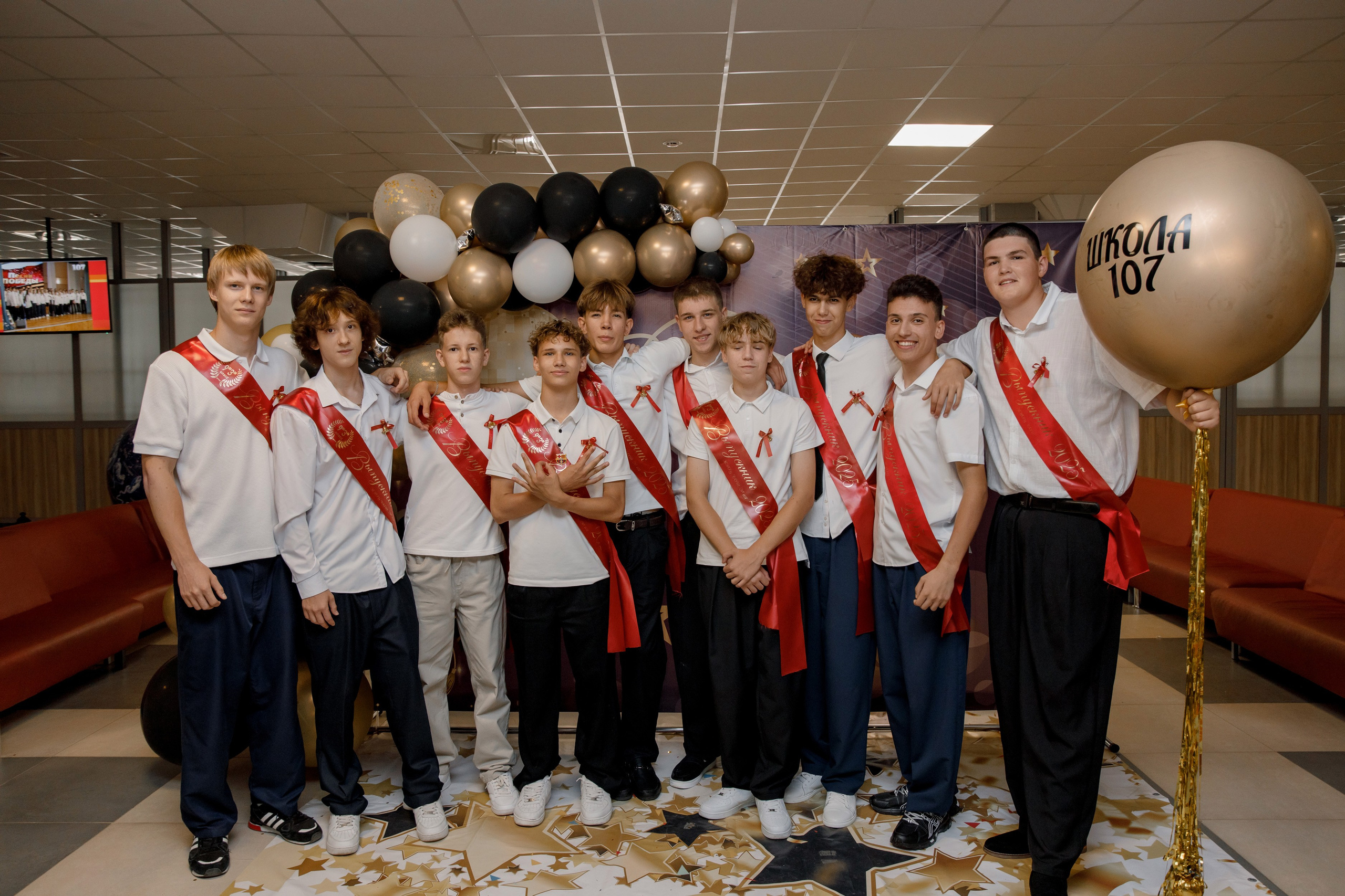 Выпускной школа 107 г Краснодар. Выпускные альбомы в Краснодарском крае