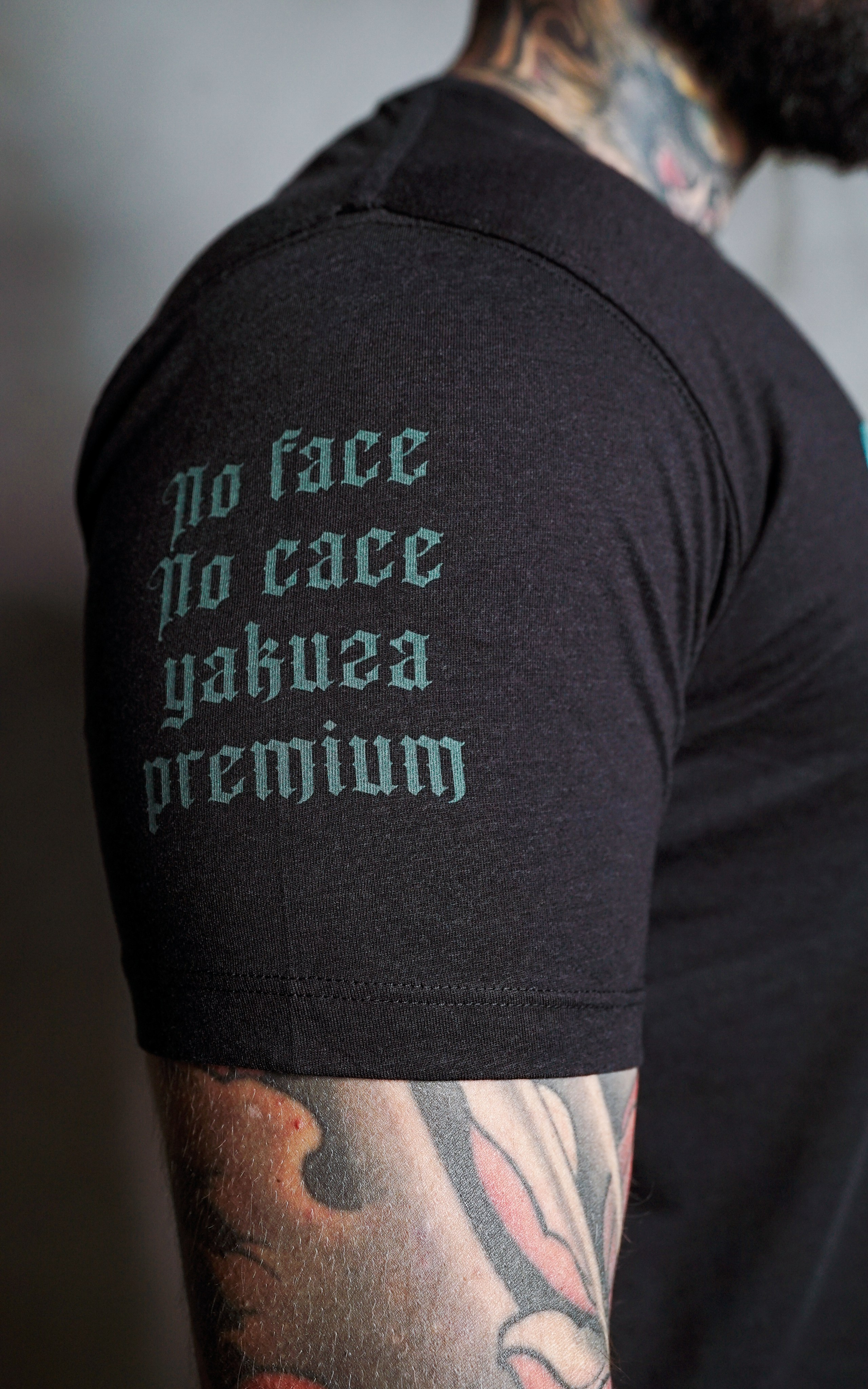 Одежда | Yakuza Premium. ОЧЕНЬ ПЛОХОЙ ФОТОГРАФ