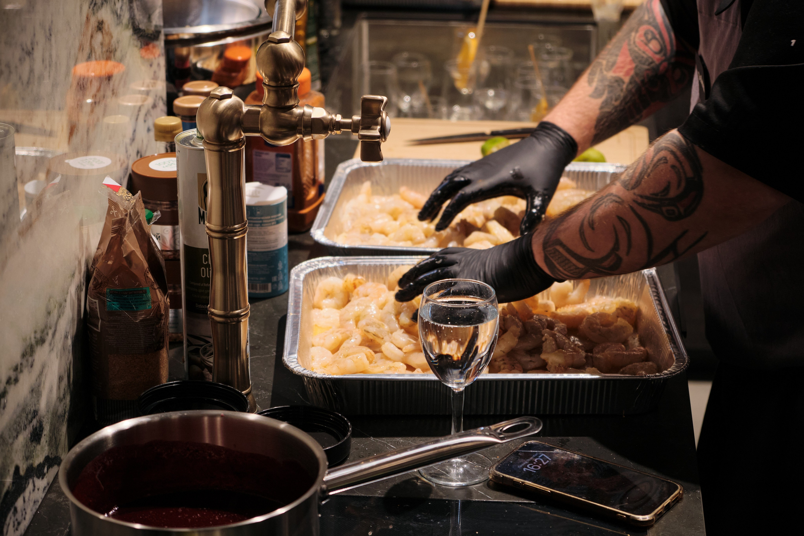 Открытие салона 100 градусов. Антон Ив