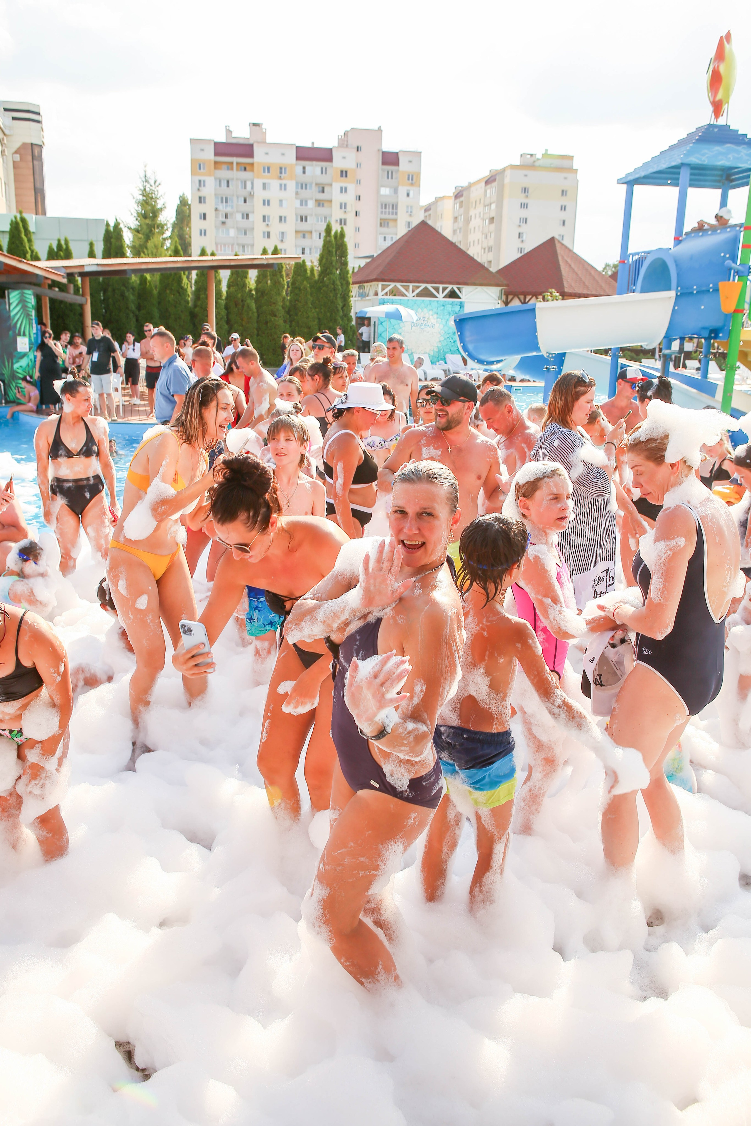 Nova Paradise. Свадебный и предметный фотограф Ренат Каламперов