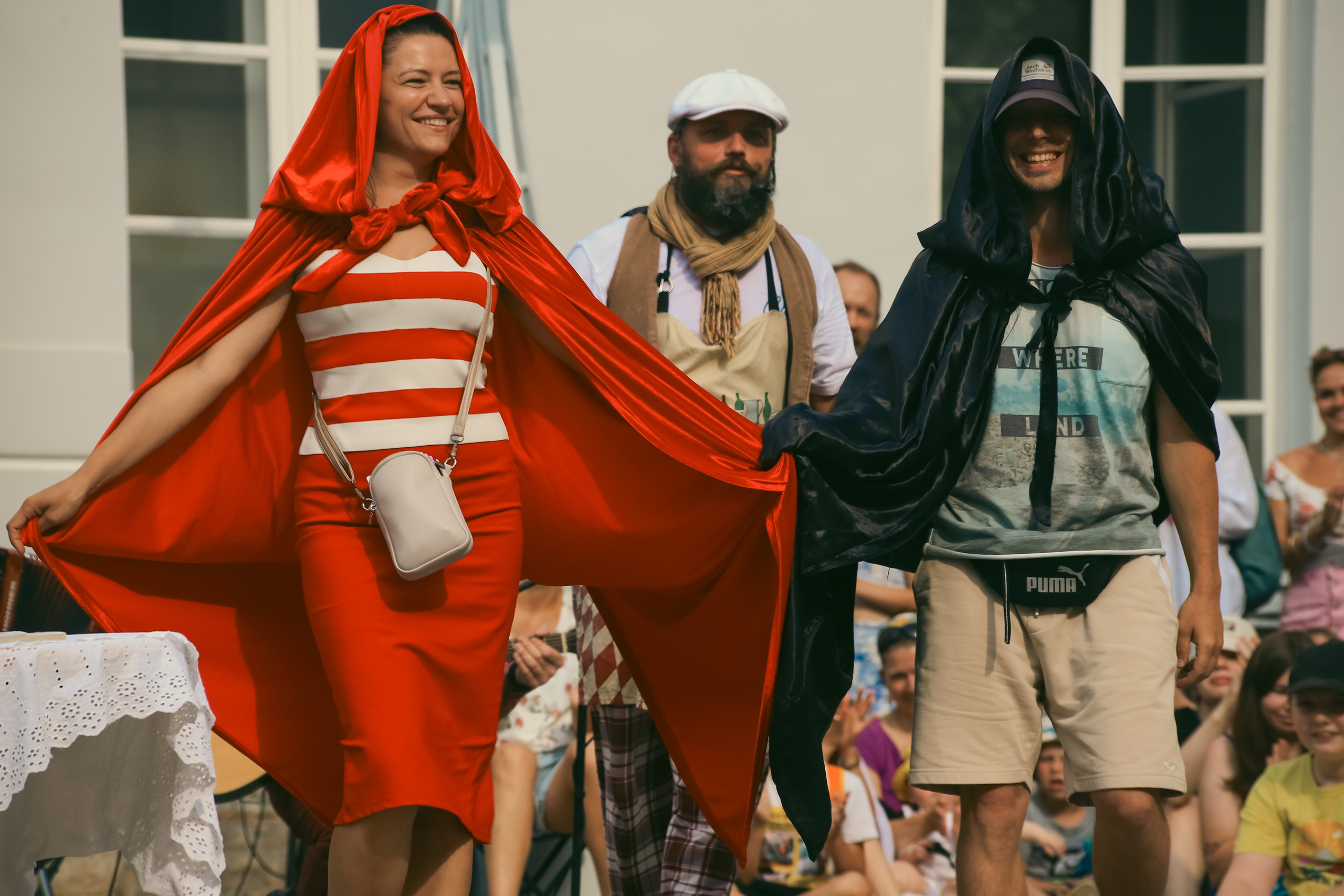 Театр Вкуса, Приключения итальянцев в России