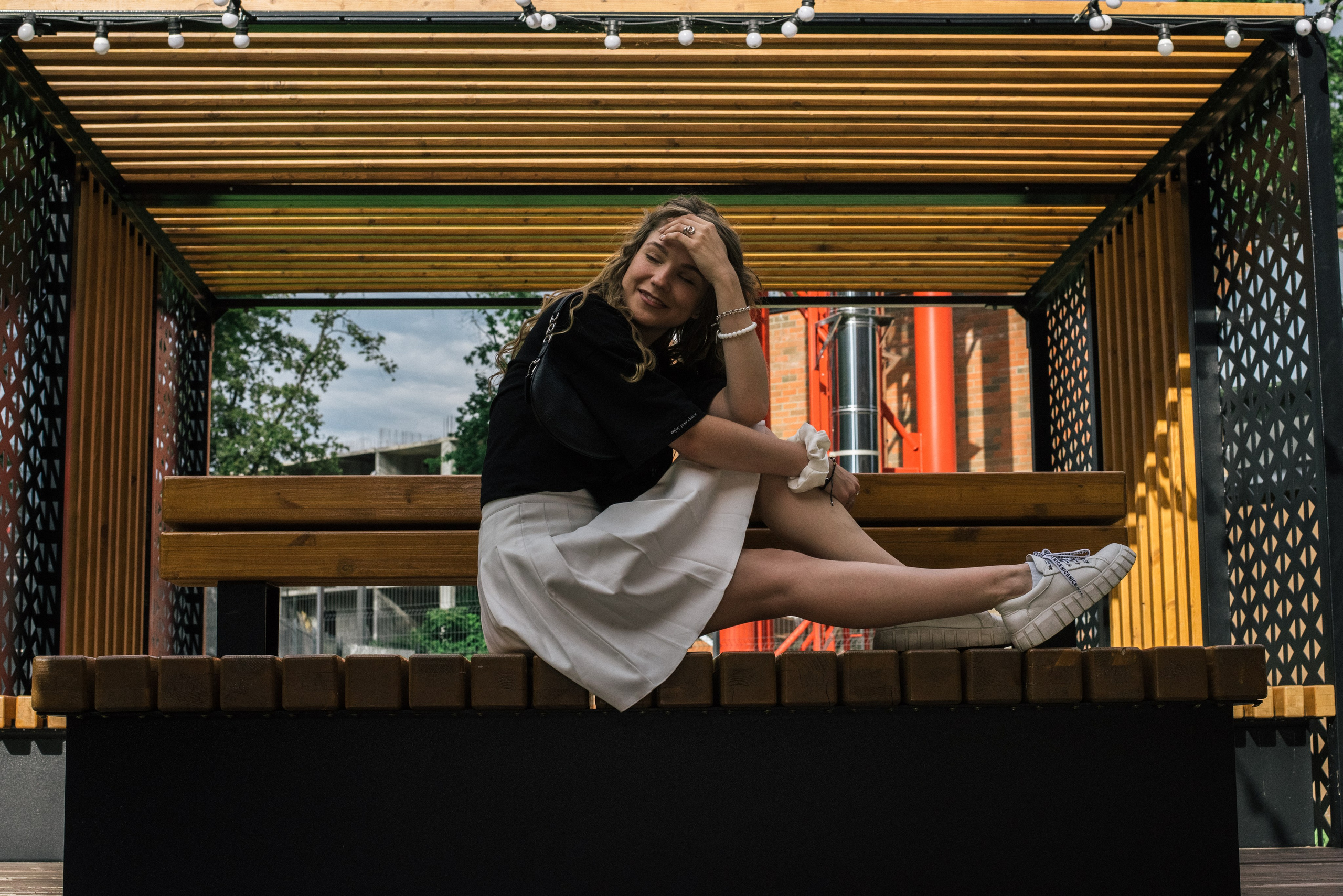 Фотосессия девушки в городе. Прогулочная фотосессия