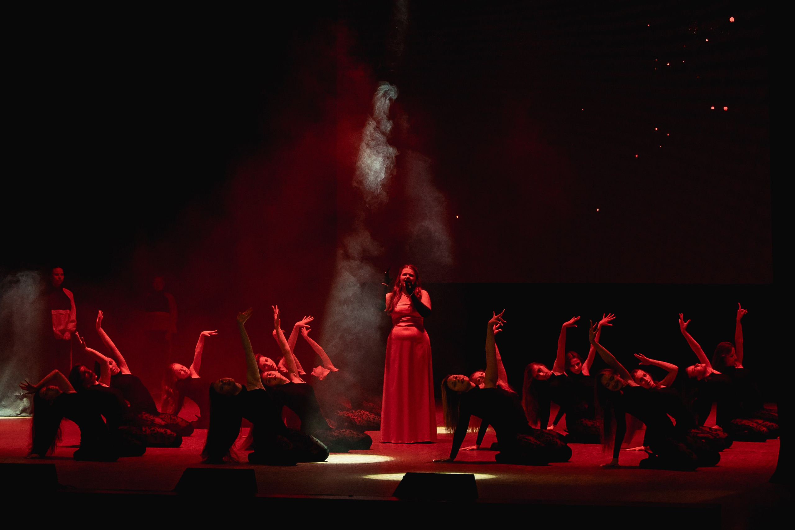 Отчётный концерт танцевально-спортивного клуба «PULSE». Портретный и репортажный фотограф в Воронеже: Анастасия Пузикова