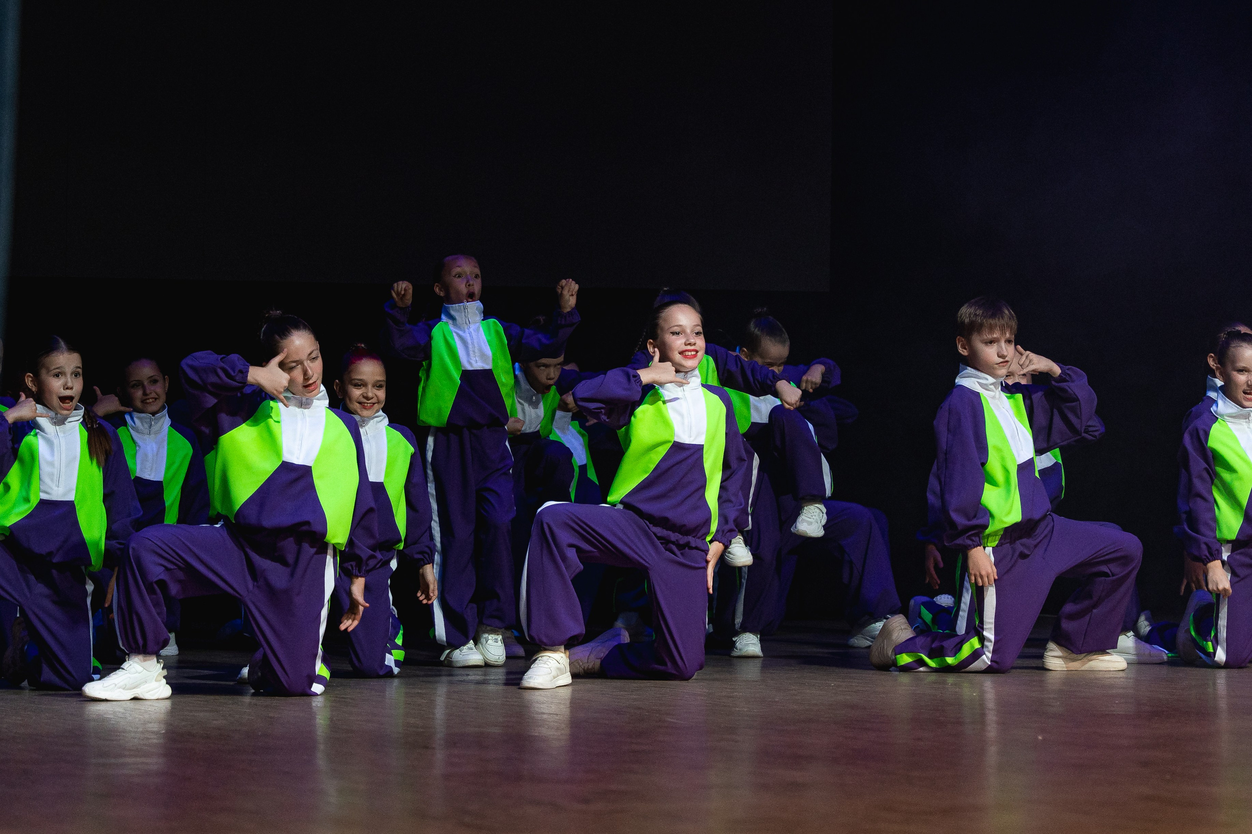 Отчётный концерт танцевально-спортивного клуба «PULSE». Портретный и репортажный фотограф в Воронеже: Анастасия Пузикова