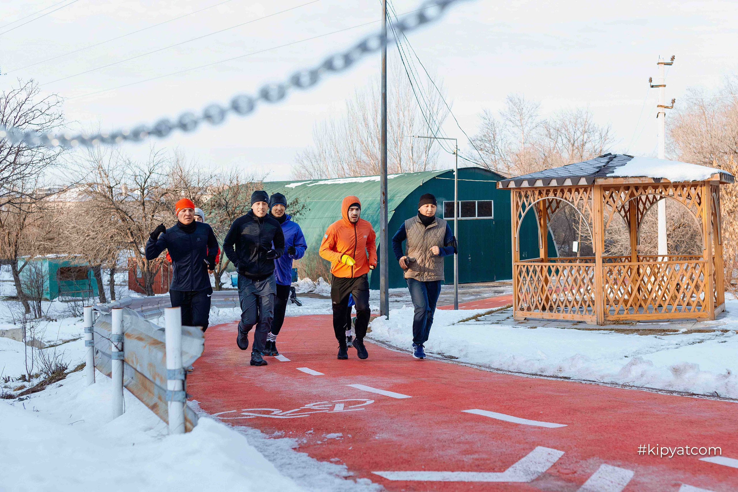 RUNHARD BY SPORTNATION