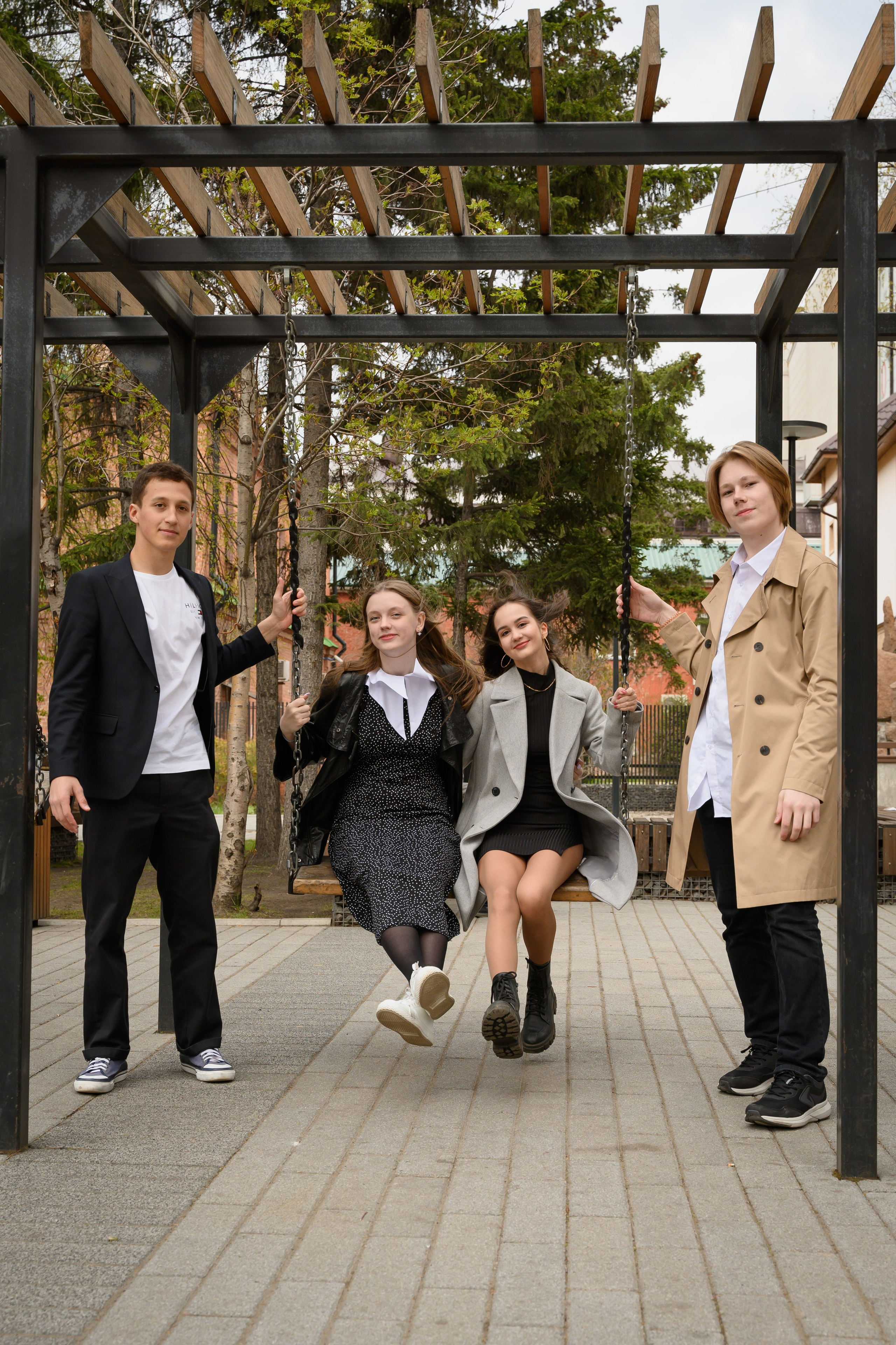 Фотоальбомы для старшеклассников 9-11 класс. Профессиональный фотограф в г. Красноярске Татьяна Арлакова