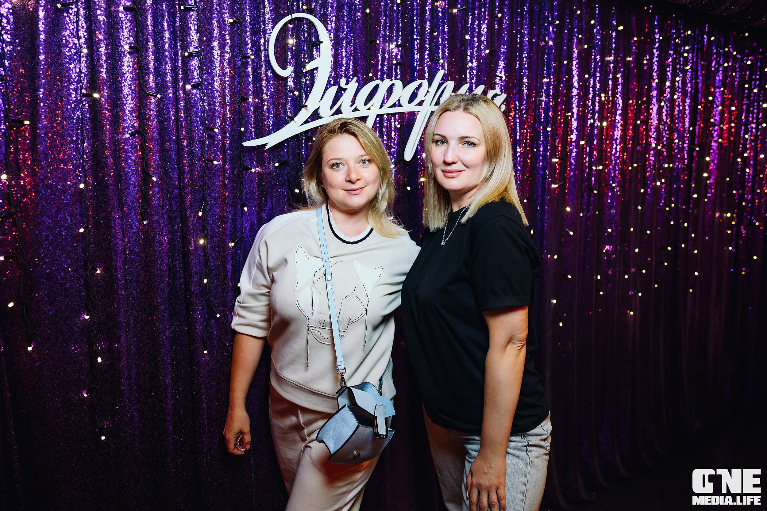 Фоторепортаж из караоке-клуба Эйфория. One Media Life: фоторепортажи, фотоотчеты с мероприятий и заведений