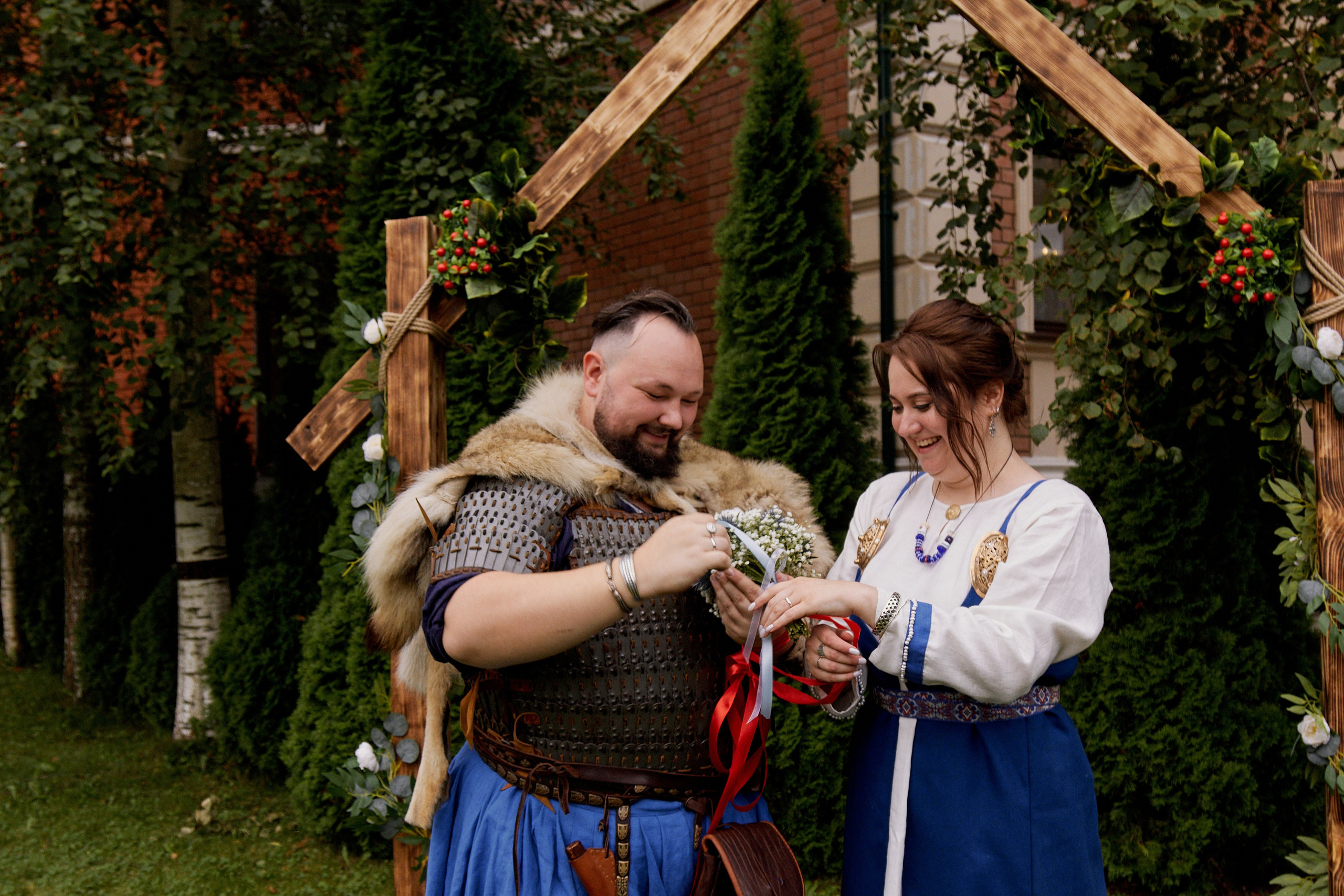 Юлия и Антон. Выездная роспись в стиле викингов. Фотограф лавстори Москва/МО Приятелева Ангелина