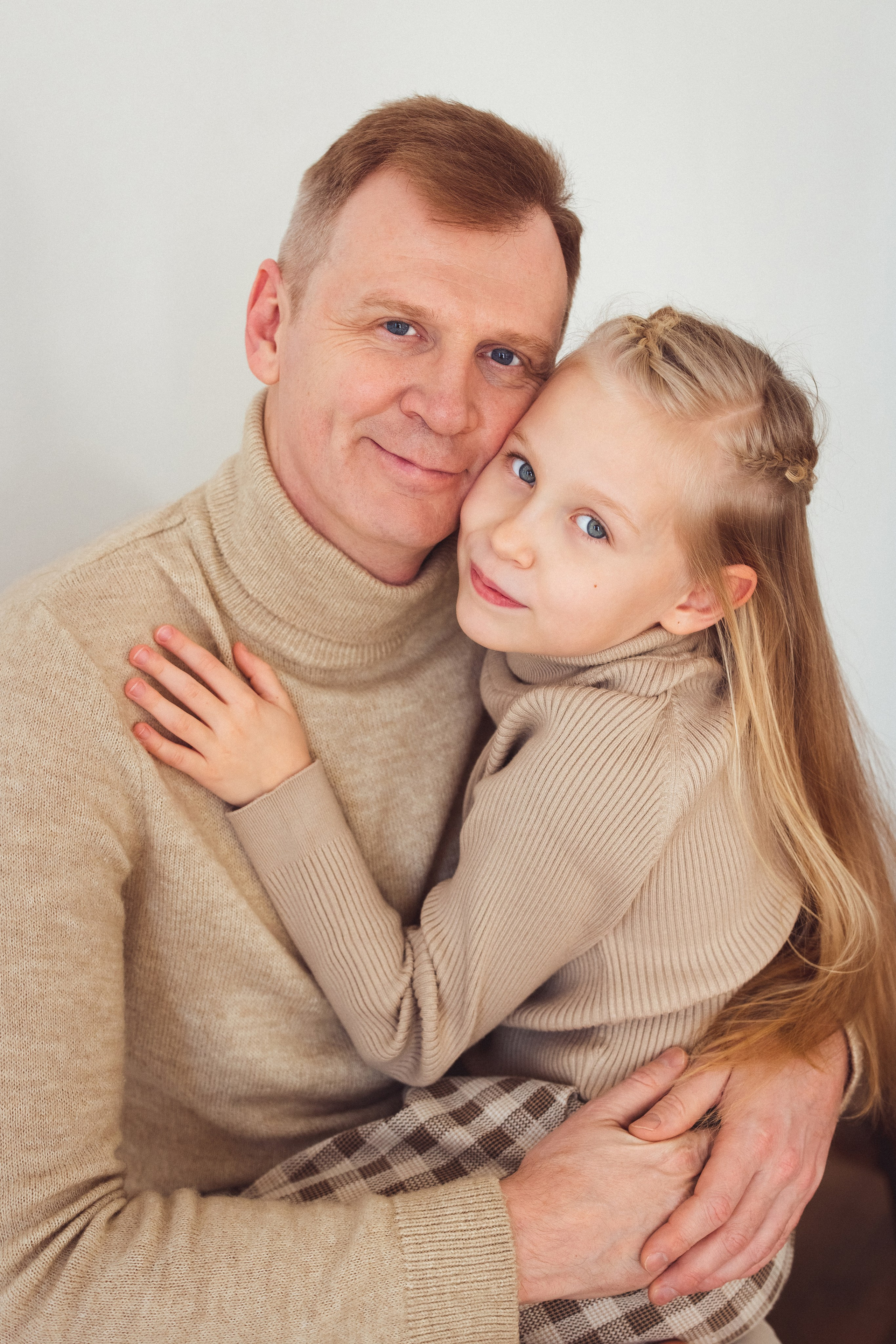 Семейная фотосессия в фотостудии «Mestone». Семейный и детский фотограф в Краснодаре Анна Трашкова