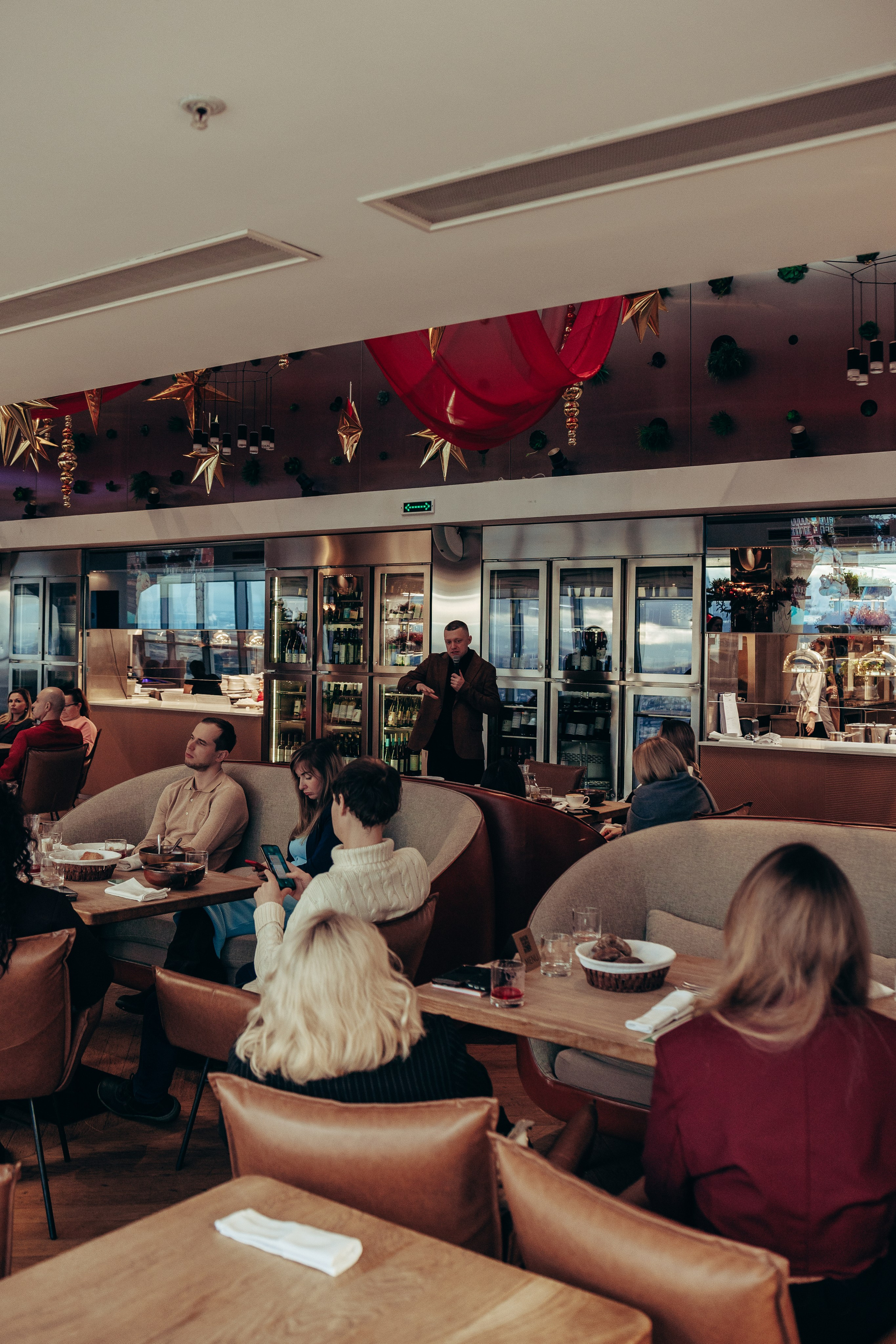 Репортажная съёмка в ресторане. Профессиональный фотограф в Санкт-Петербурге Александр Волосенцев