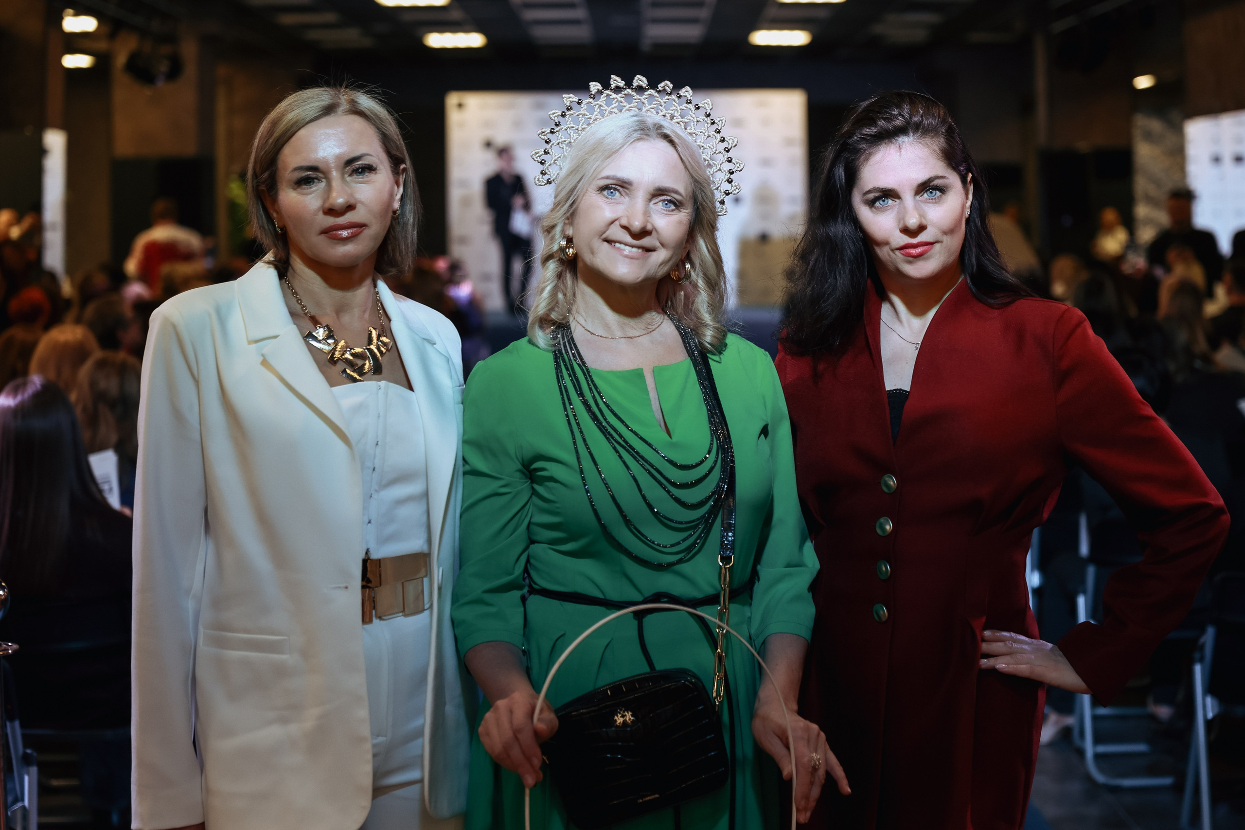 Репортажная фотосъёмка девятого Большого Женского Форума в Санкт-Петербурге. Профессиональный фотограф в Санкт-Петербурге Александр Волосенцев