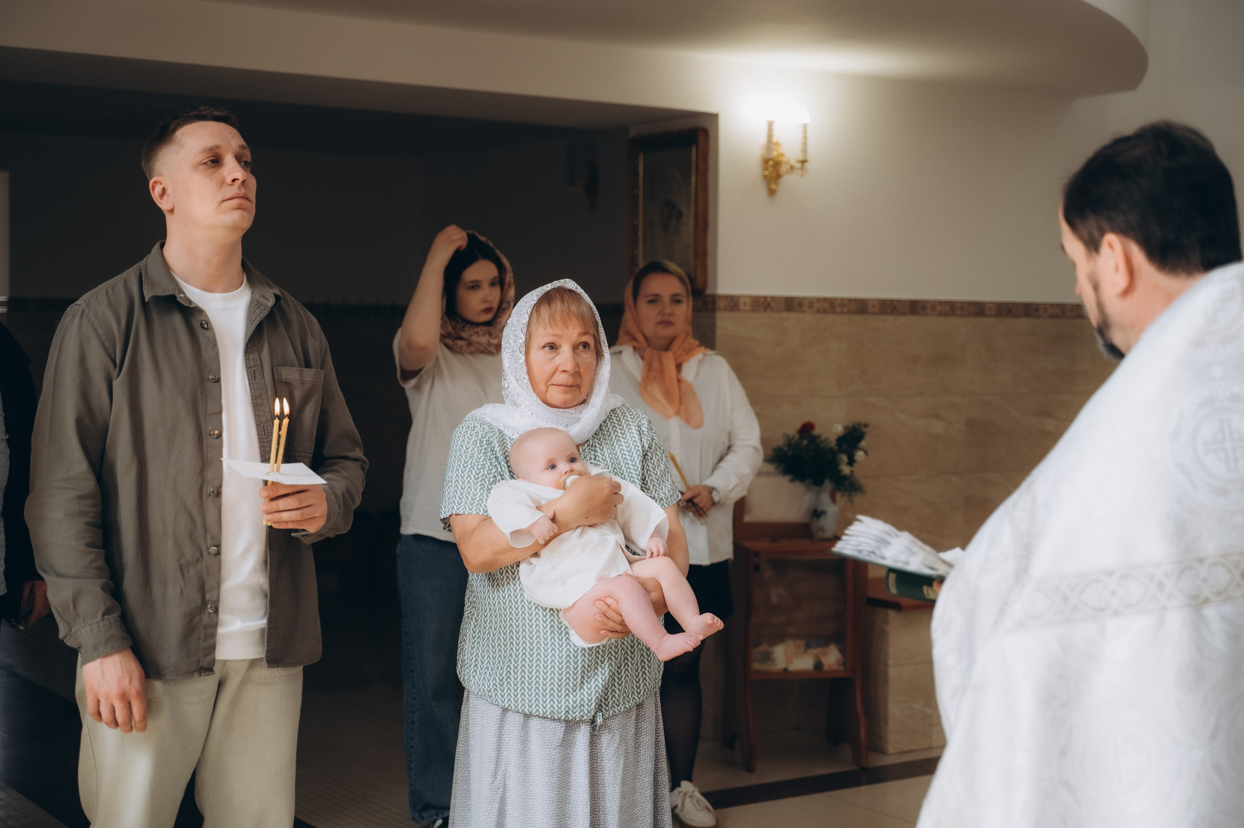 Крещение Корнелии (ХРАМ СВЯТИТЕЛЯ ЛУКИ КРЫМСКОГО). Семейный фотограф в Минске Дарья Дреко