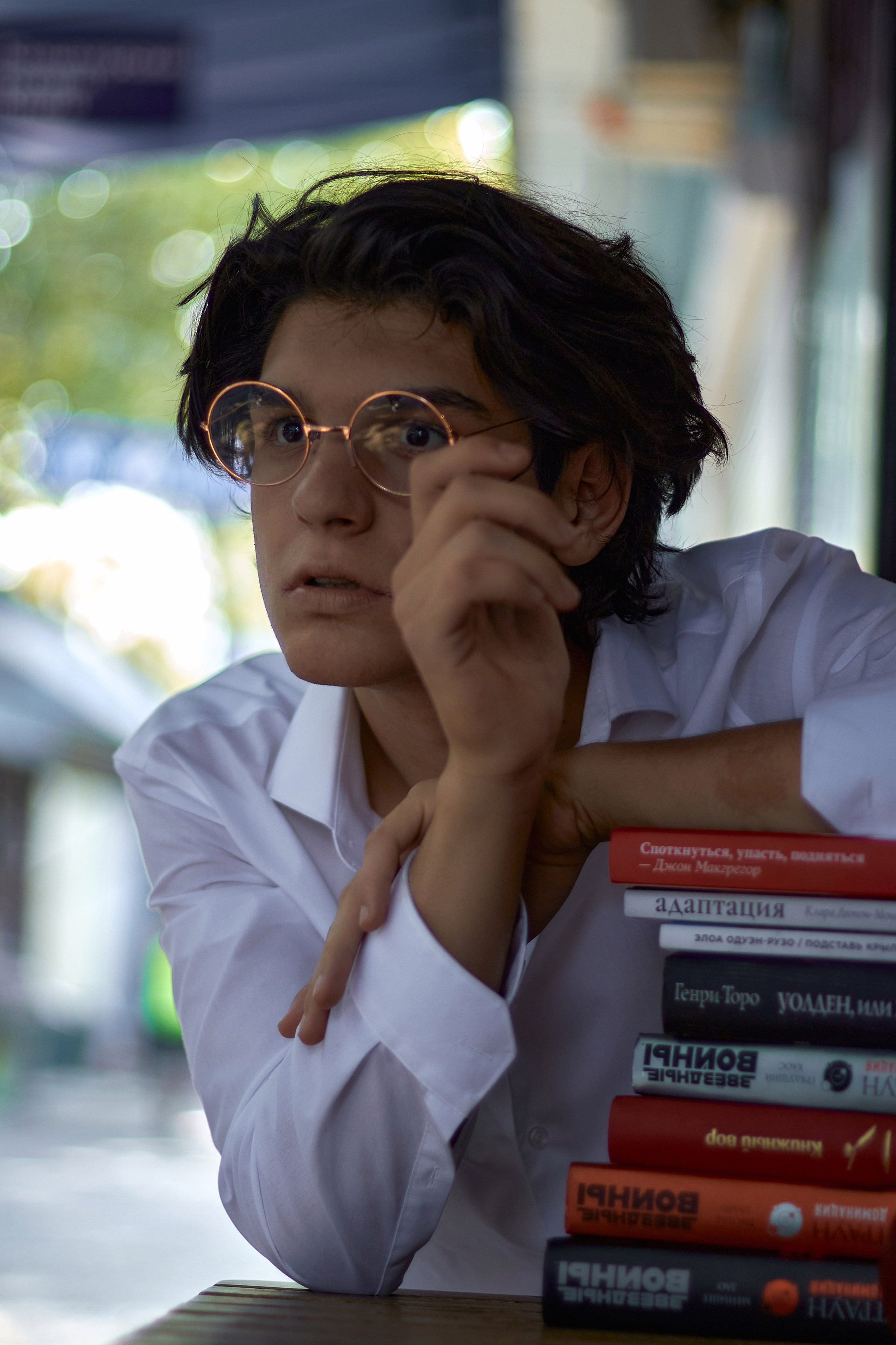 Мужская фотосессия в библиотеке. Семейный и свадебный фотограф в Краснодаре Михеева Светлана