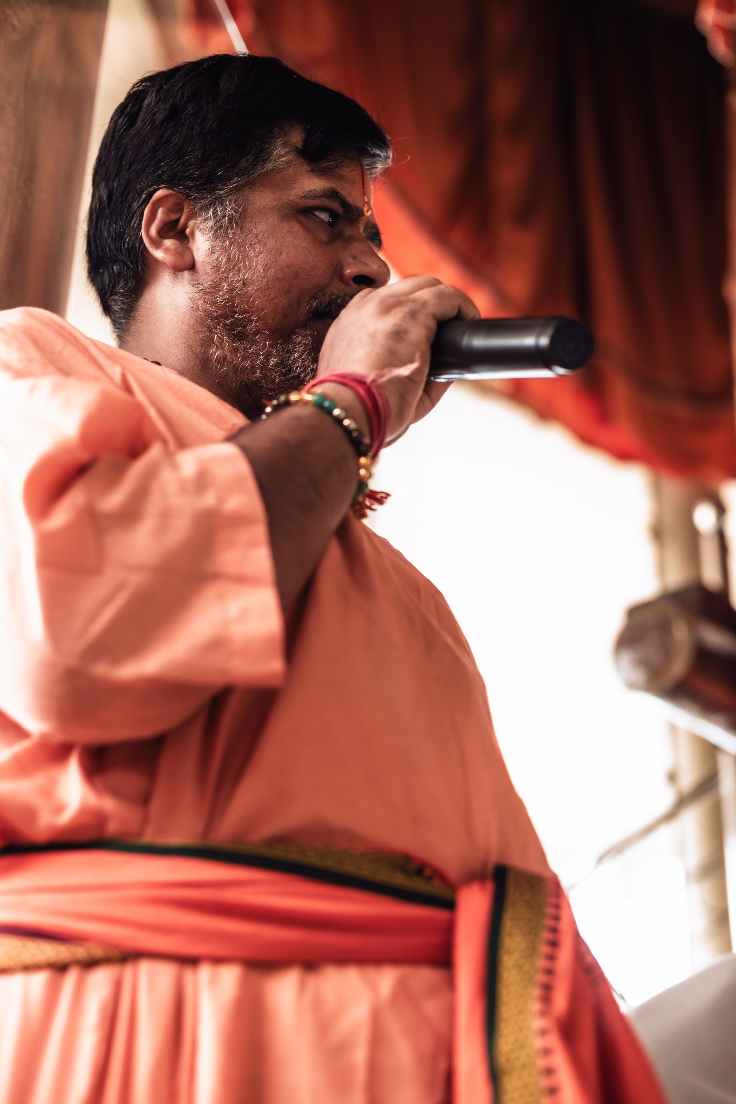 Abhisheka Devraha Baba on Sri Devdas ji maharaj bd. Mariam Bagdasaryan