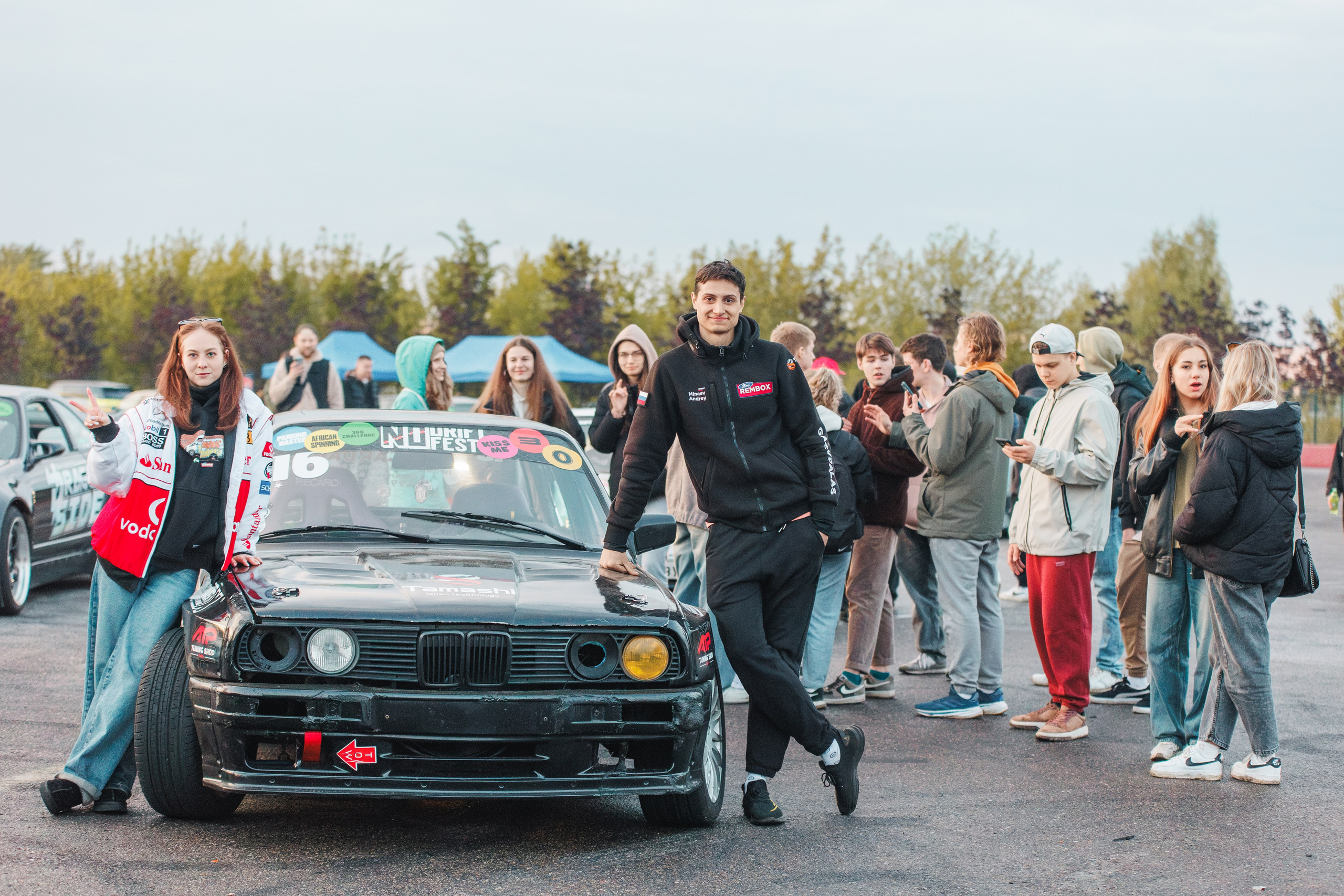 Выставка и дрифт машин. Репортажный фотограф. Москва. Алина Ланская