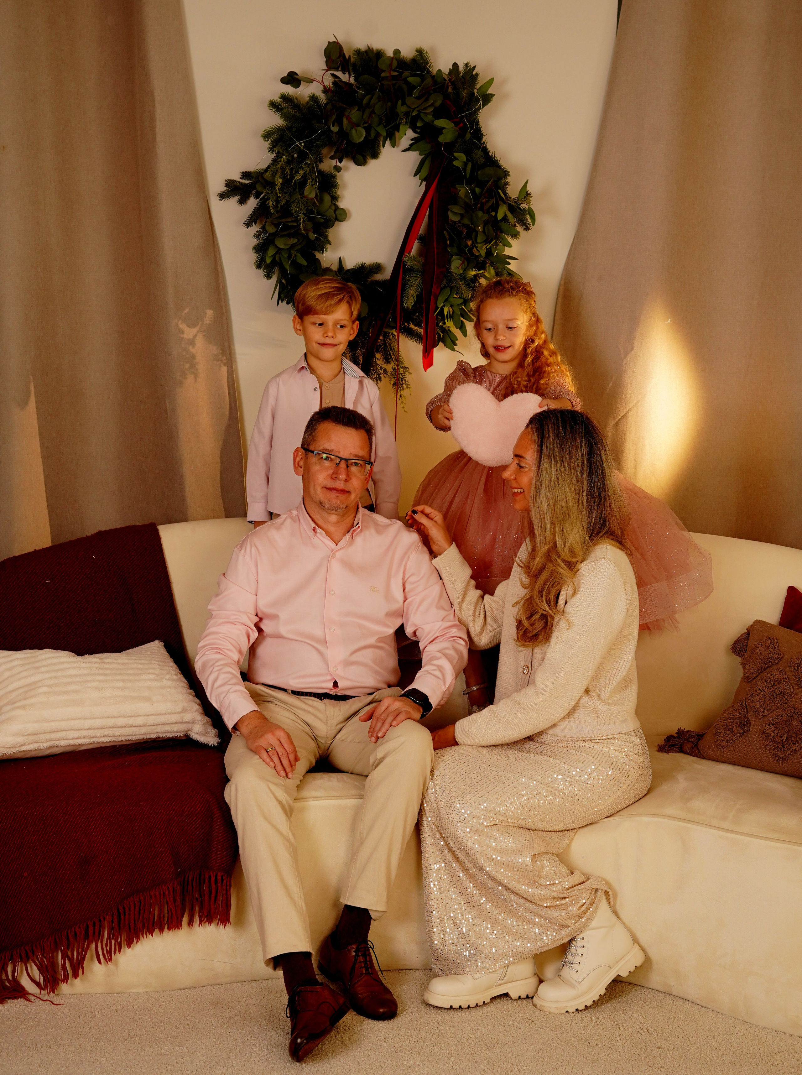 Семья Юлии. Студийный и портретный фотограф в САНКТ-ПЕТЕРБУРГЕИрина Махаон