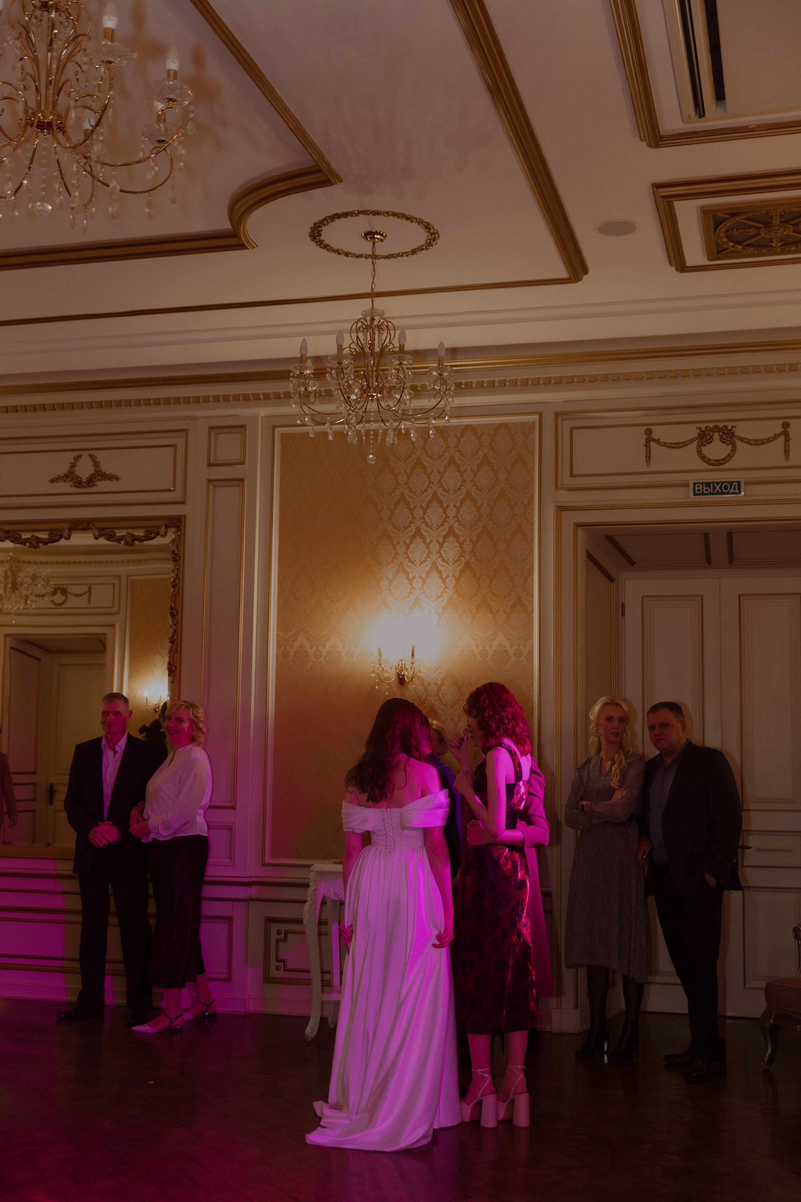 Welcome back to your own dinner party. Фотограф Лия Козловская Минск