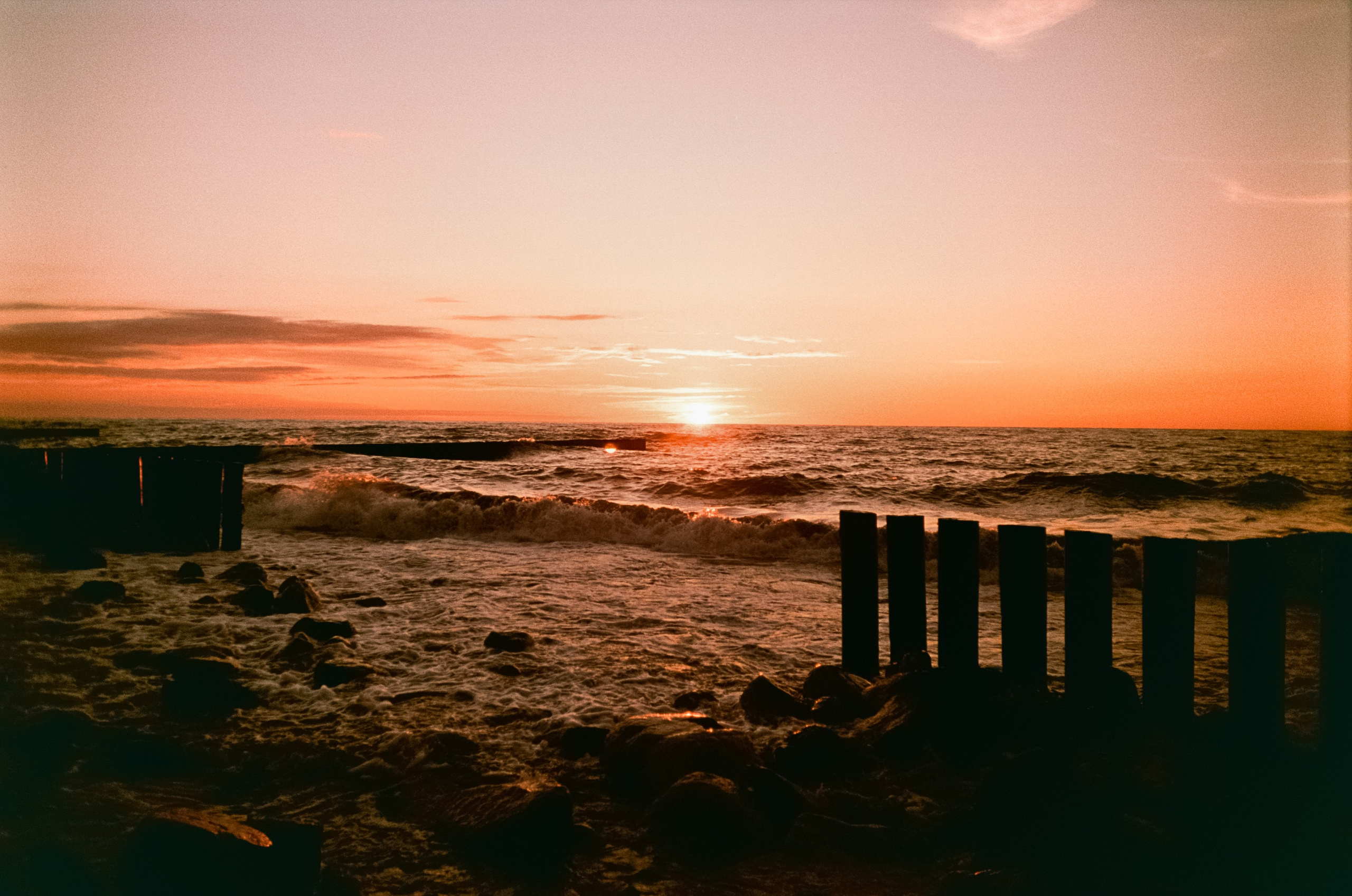 Закат в Калининграде на Aeronega 100 (Kodak Aerocolor IV) / Ricoh MF-1