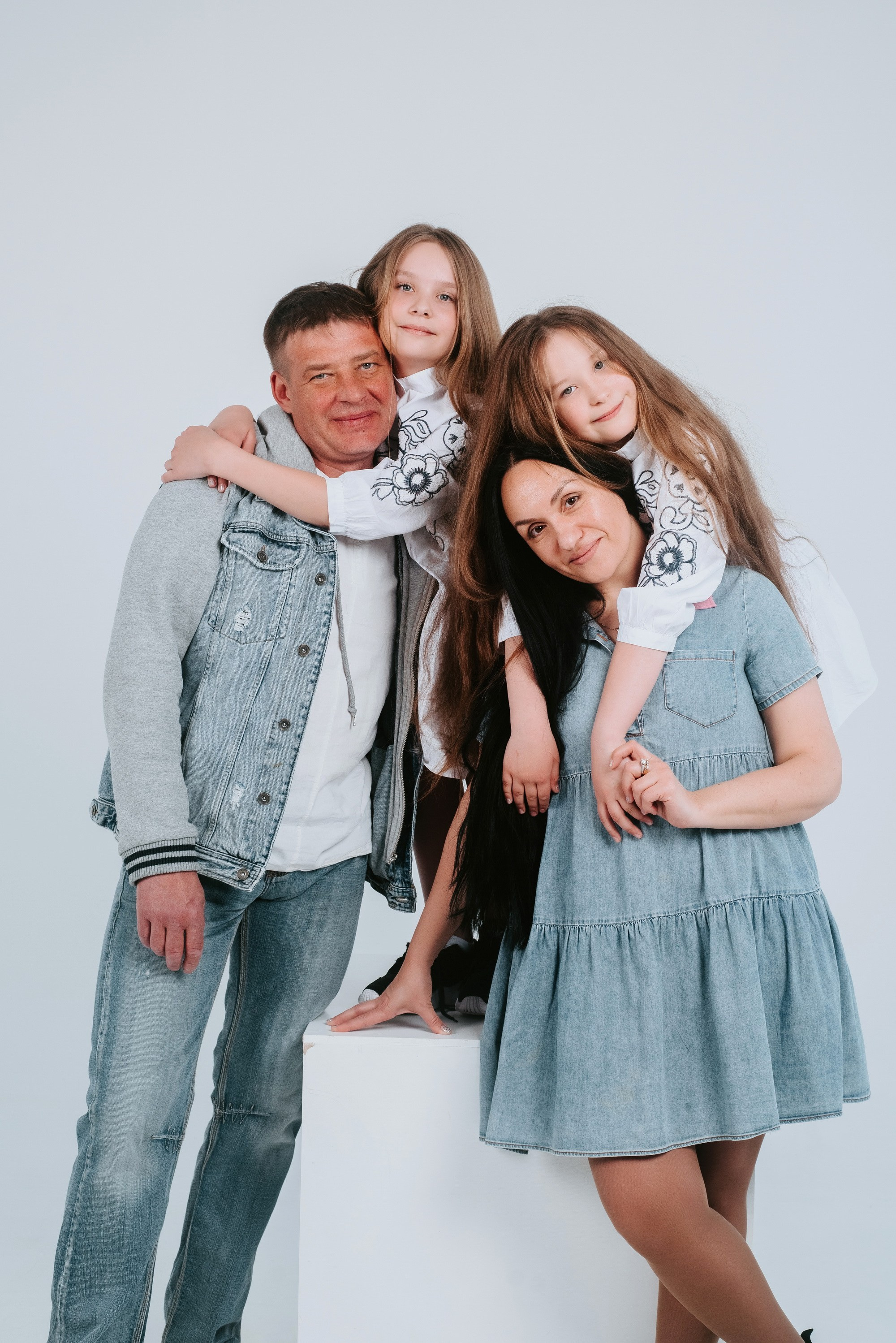 Большая семейная фотосессия. Фотограф Ярмишко Дарья. Выпускные фотокниги