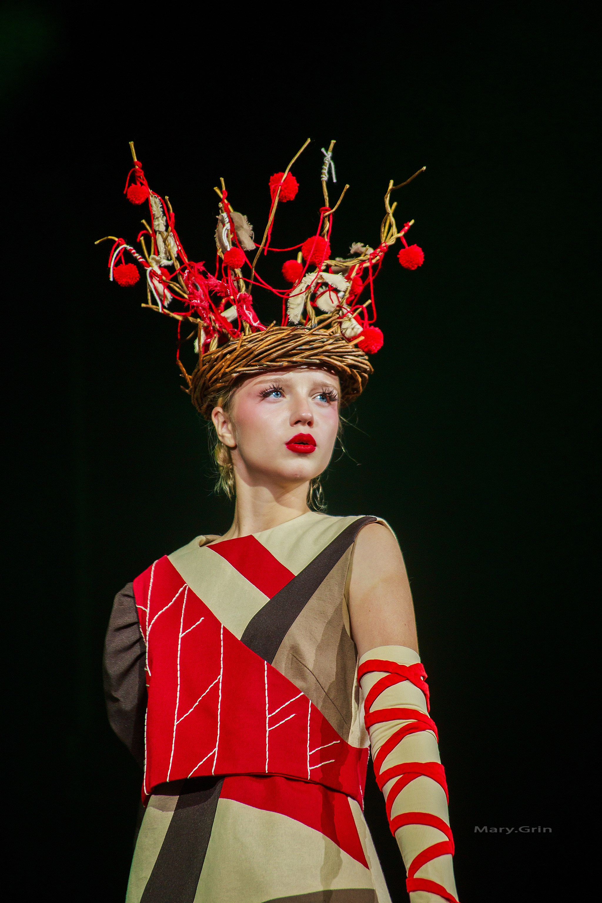 Подиумный спектакль «стиль Надежды» 2025. Детский и семейный фотограф, фотограф мероприятий Нижний Новгород