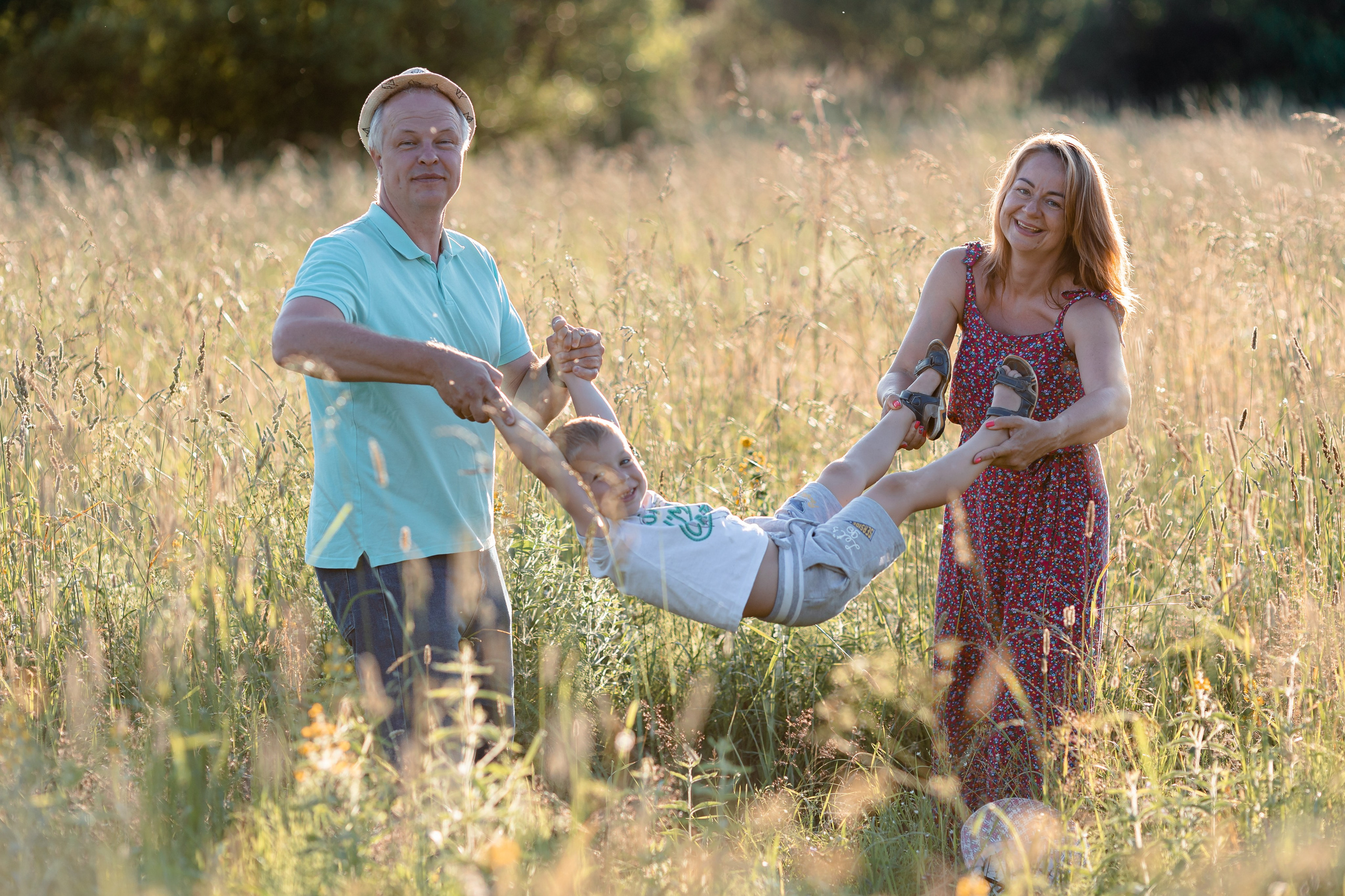 Семейная фотосессия на закате. Ирина Носова - семейный и детский фотограф