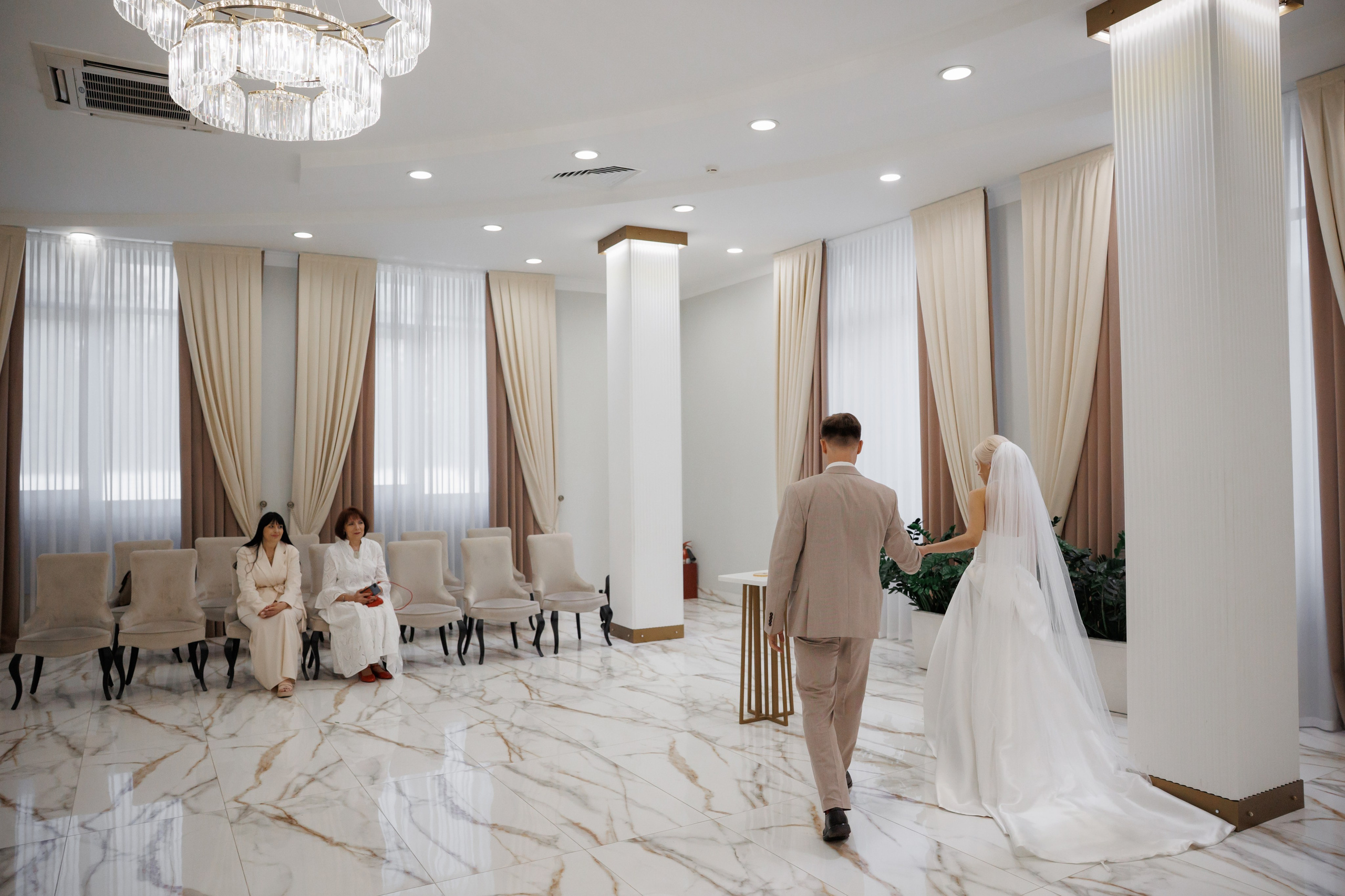 Отель «Милан», Шипиловский ЗАГС, прогулка в парке Царицыно. Свадебный и репортажный фотограф (Москва, Королев и другие)