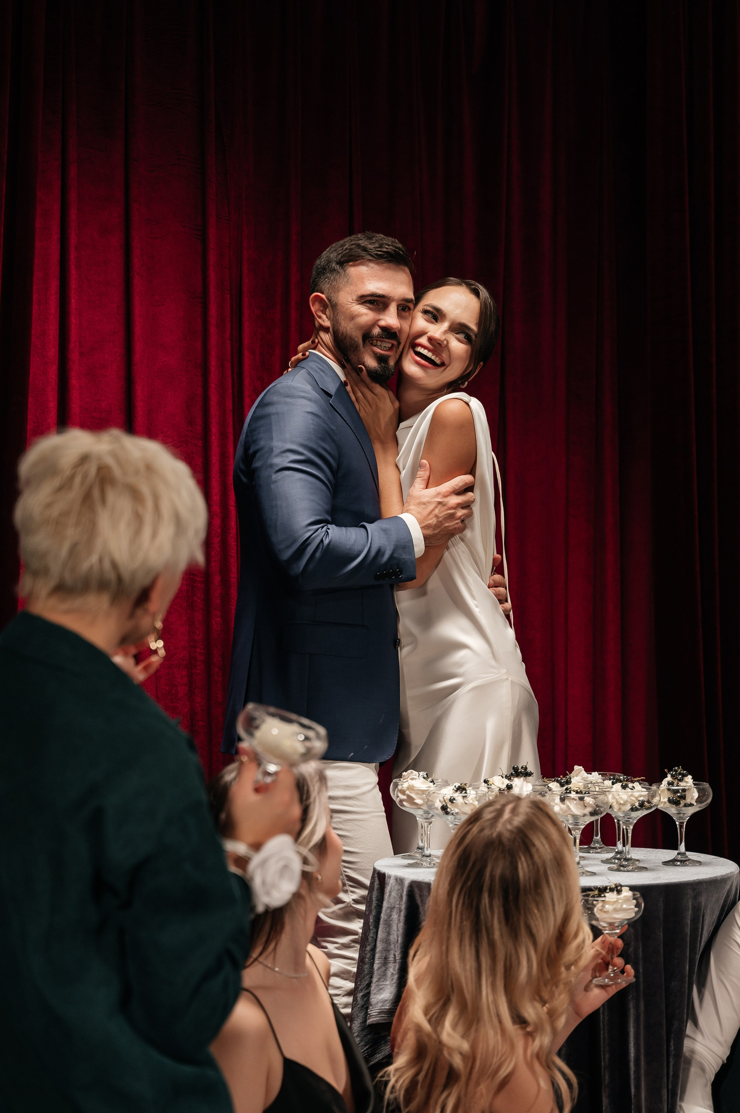 Красные линии. Свадебный и семейный фотограф в Красноярске Виктория Тимонина