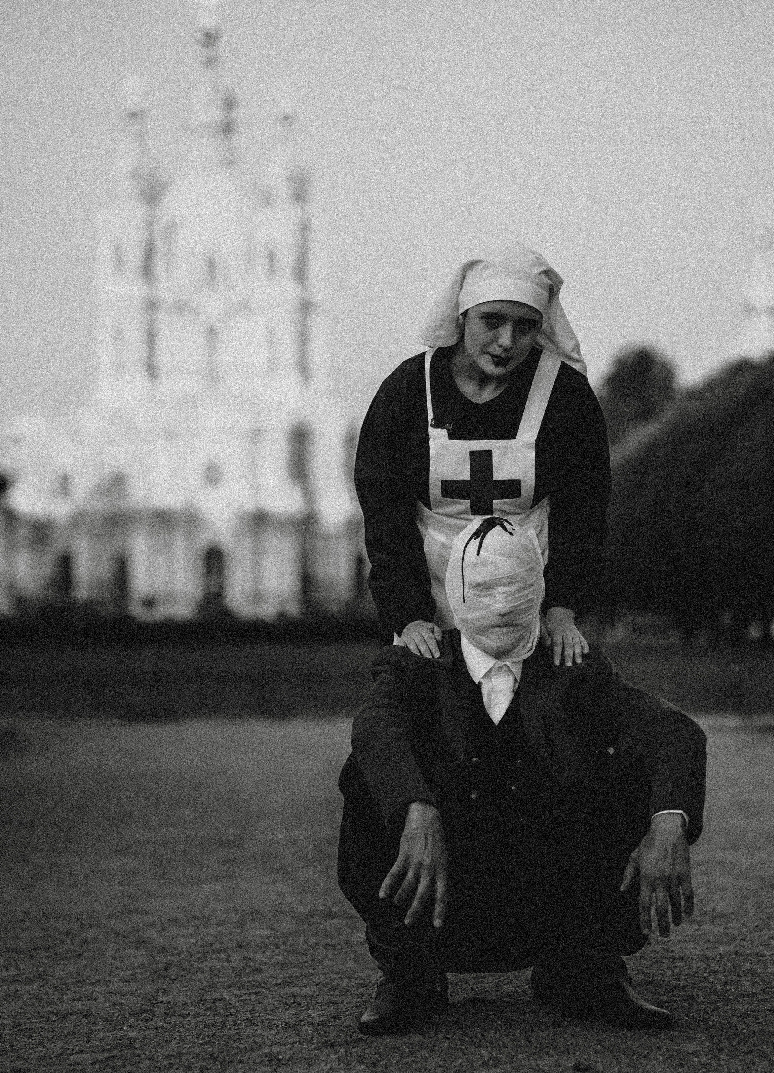 ХРУСТАЛЬНЫЙ МИР. Стрит-фотография, полная абсурда, идиотизма и красоты