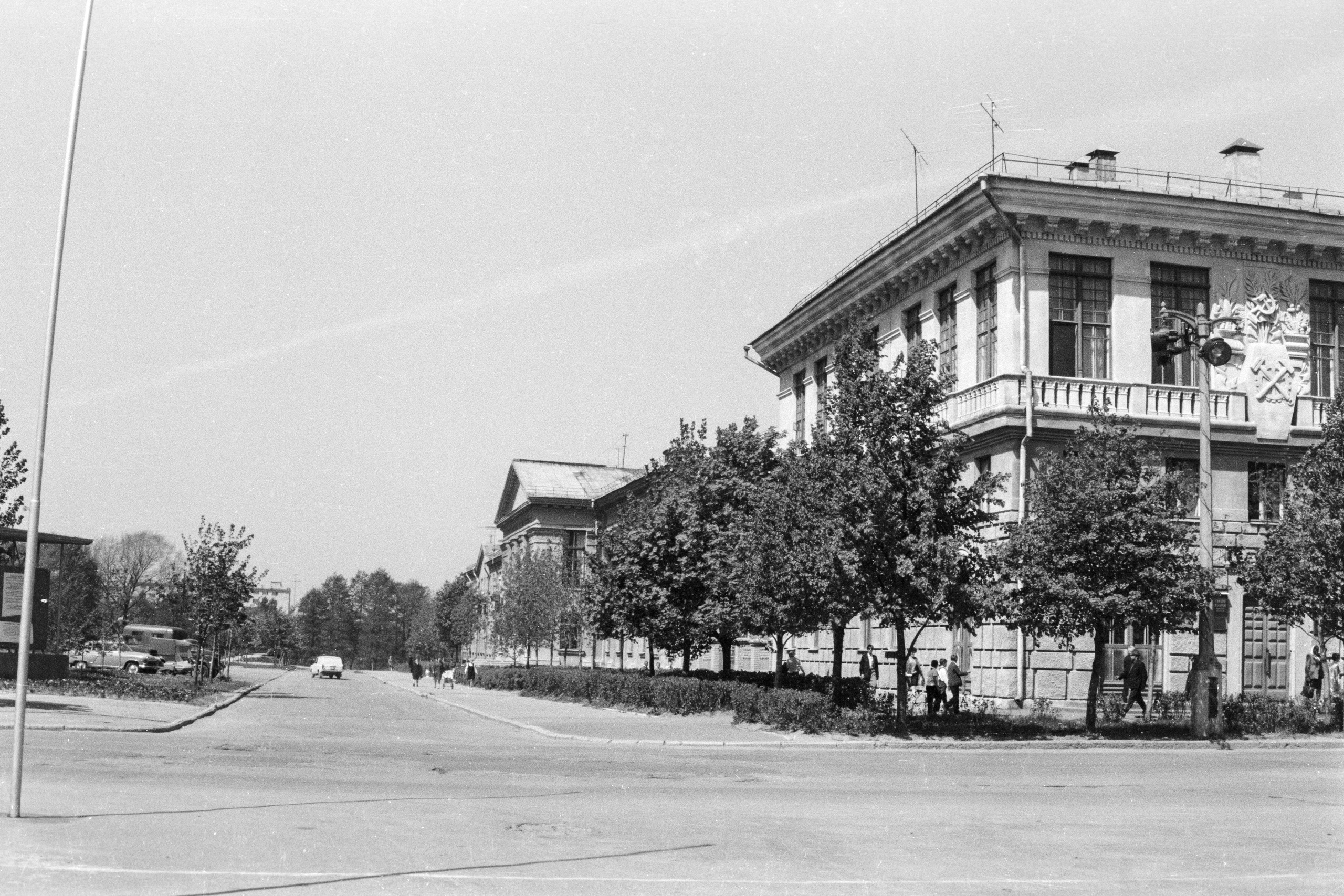 Ул. Толстого и горком.