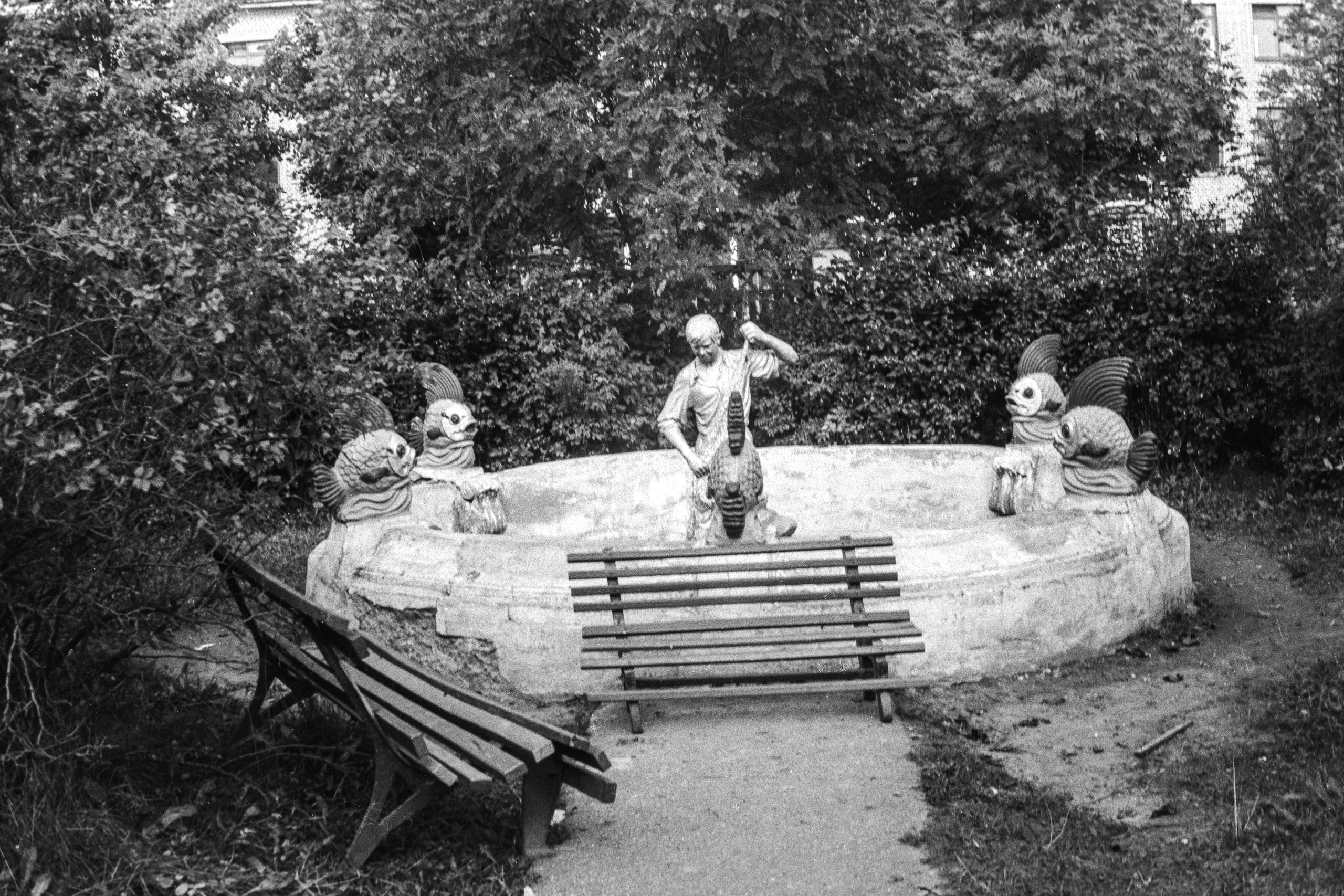 Фонтан во дворе